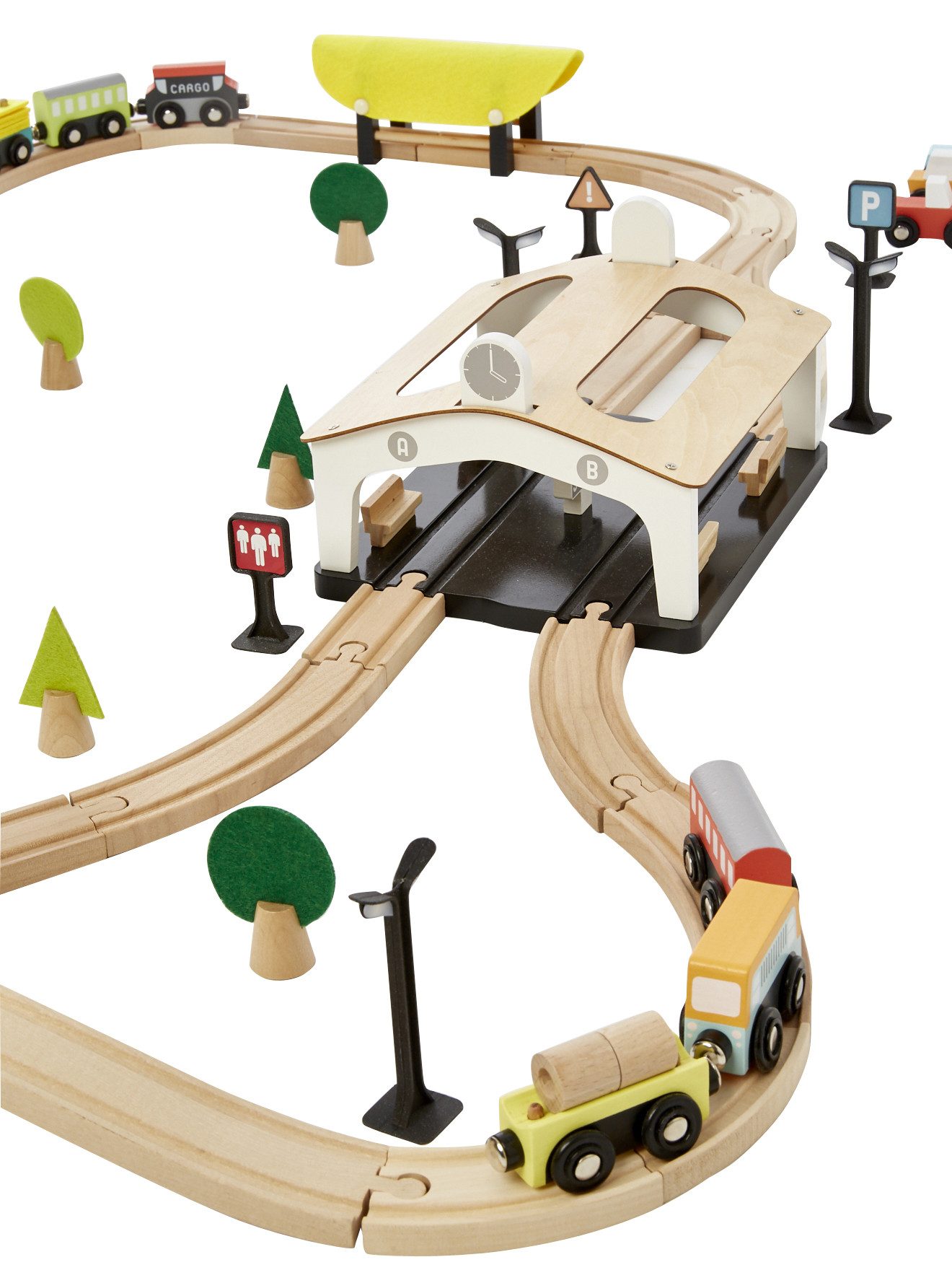 vertbaudet Lernspielzeug Kinder Eisenbahn aus Holz FSC®, 66 Teile günstig online kaufen