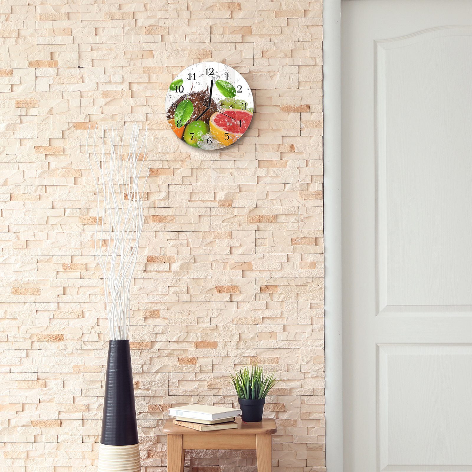 Primedeco Wanduhr Wanduhr aus 30 Spritzer mit cm Glas mit und Rund Quarzuhrwerk Wasser mit Früchte Motiv - Durchmesser