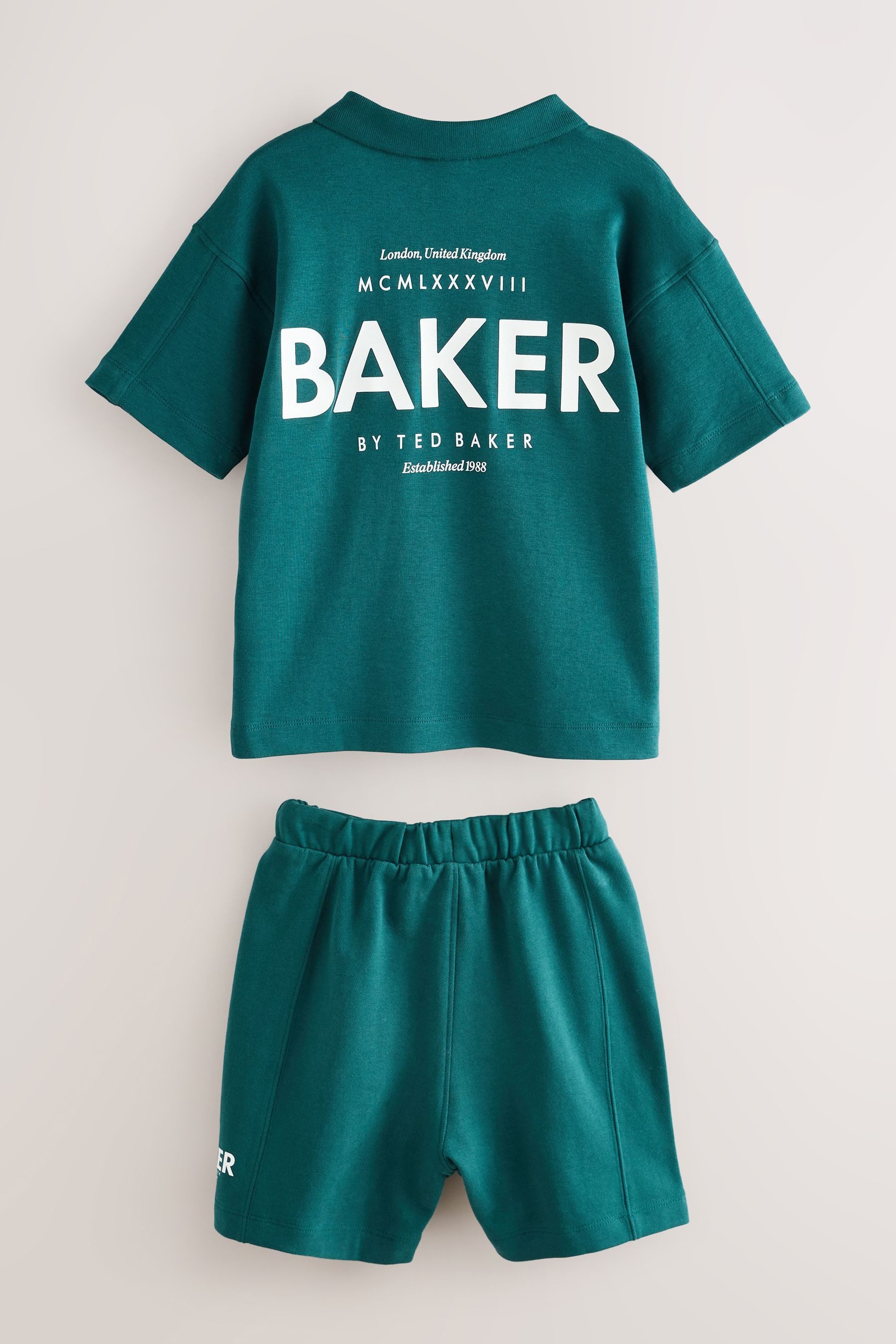 Baker by Ted Baker Shirt & Shorts Baker by Ted Baker Poloshirt und Shorts im Set (2-tlg)