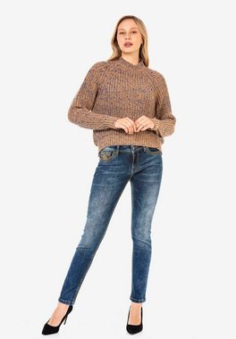 Cipo & Baxx Slim-fit-Jeans mit trendigen Ziernähten