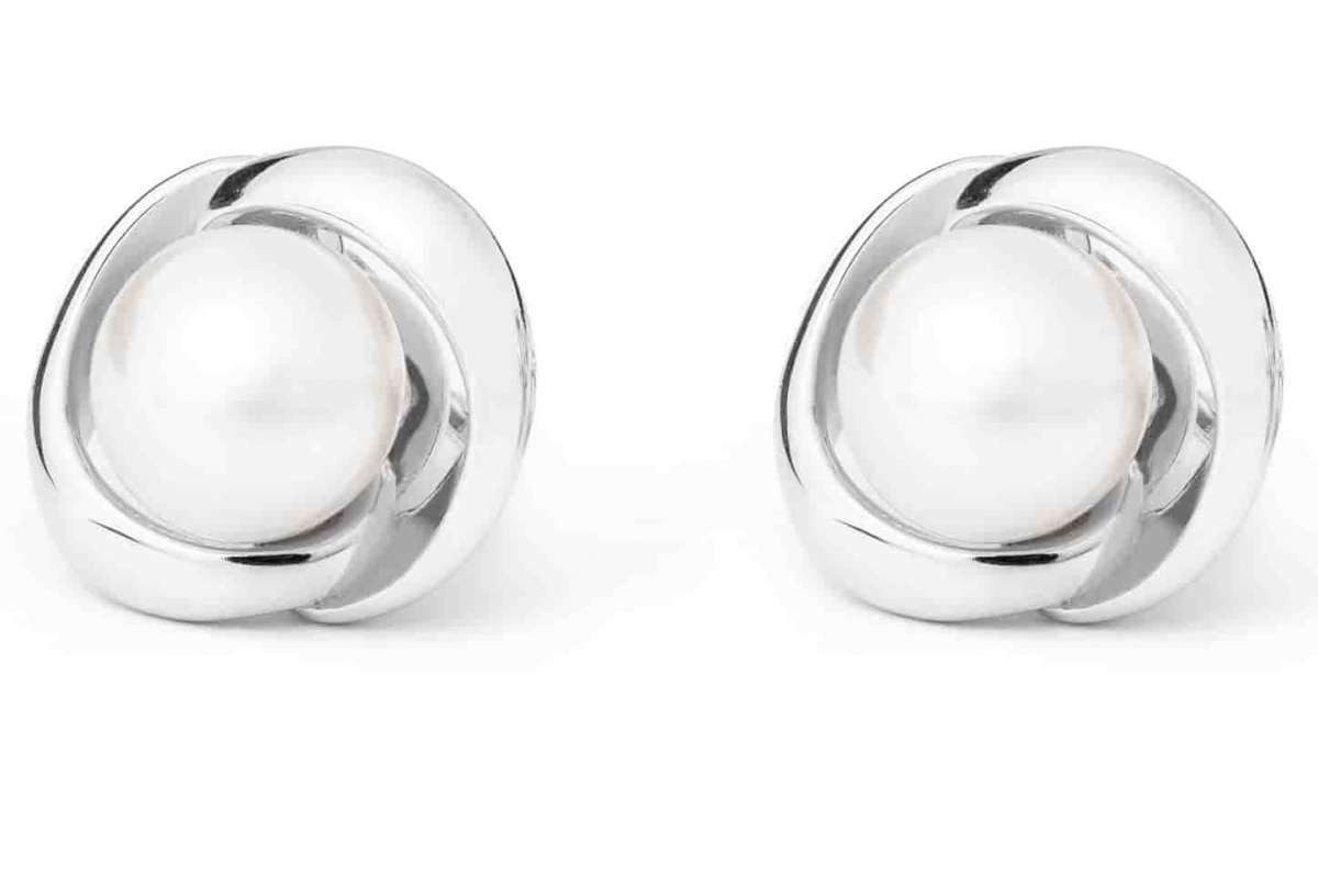 Gaura Pearls Ohrstecker-Set Modern echte Perle weiß rund 7-7.5 mm, Einfassung "Blüte", 925er rhodiniertes Silber