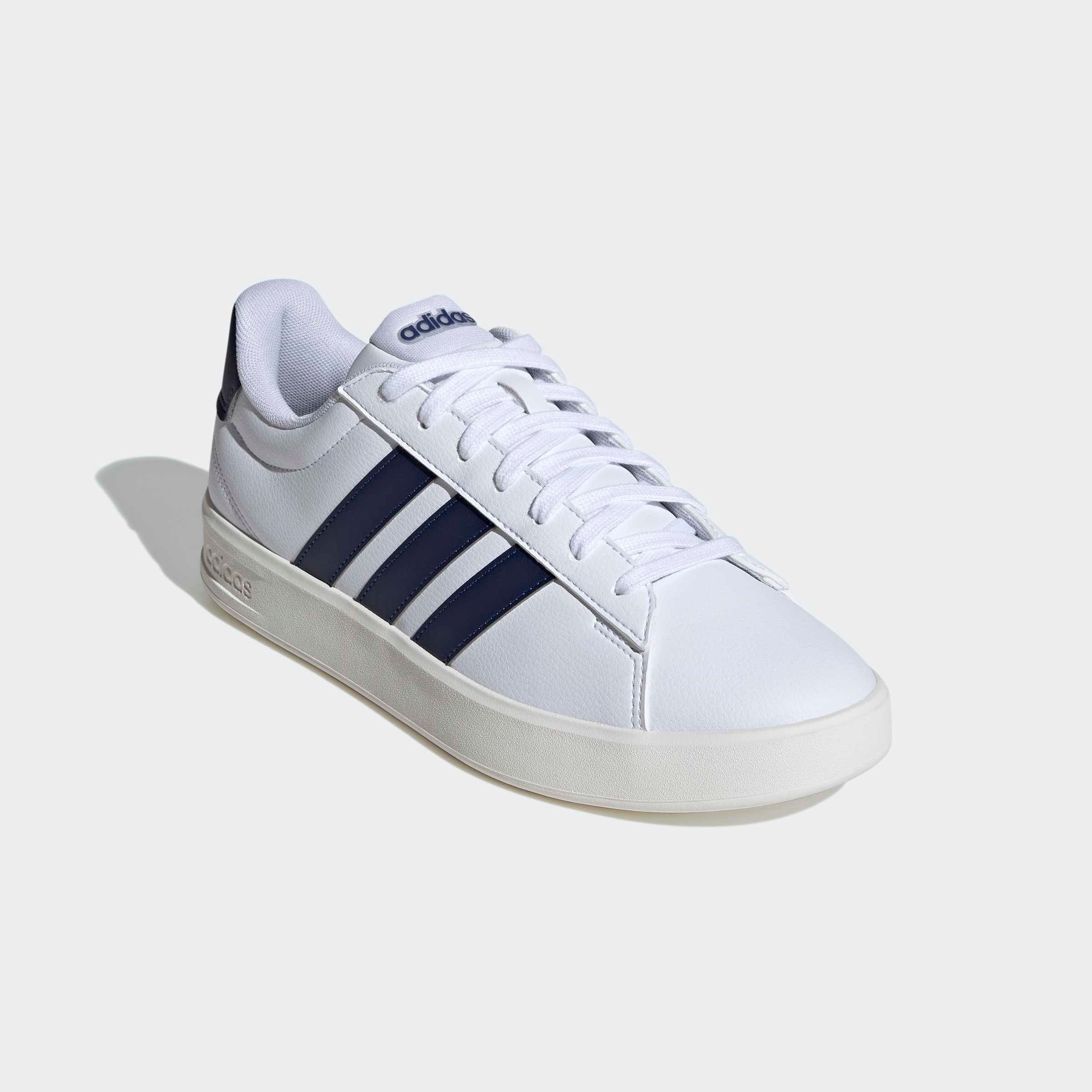 Cloud White/Dark Blue/Core White