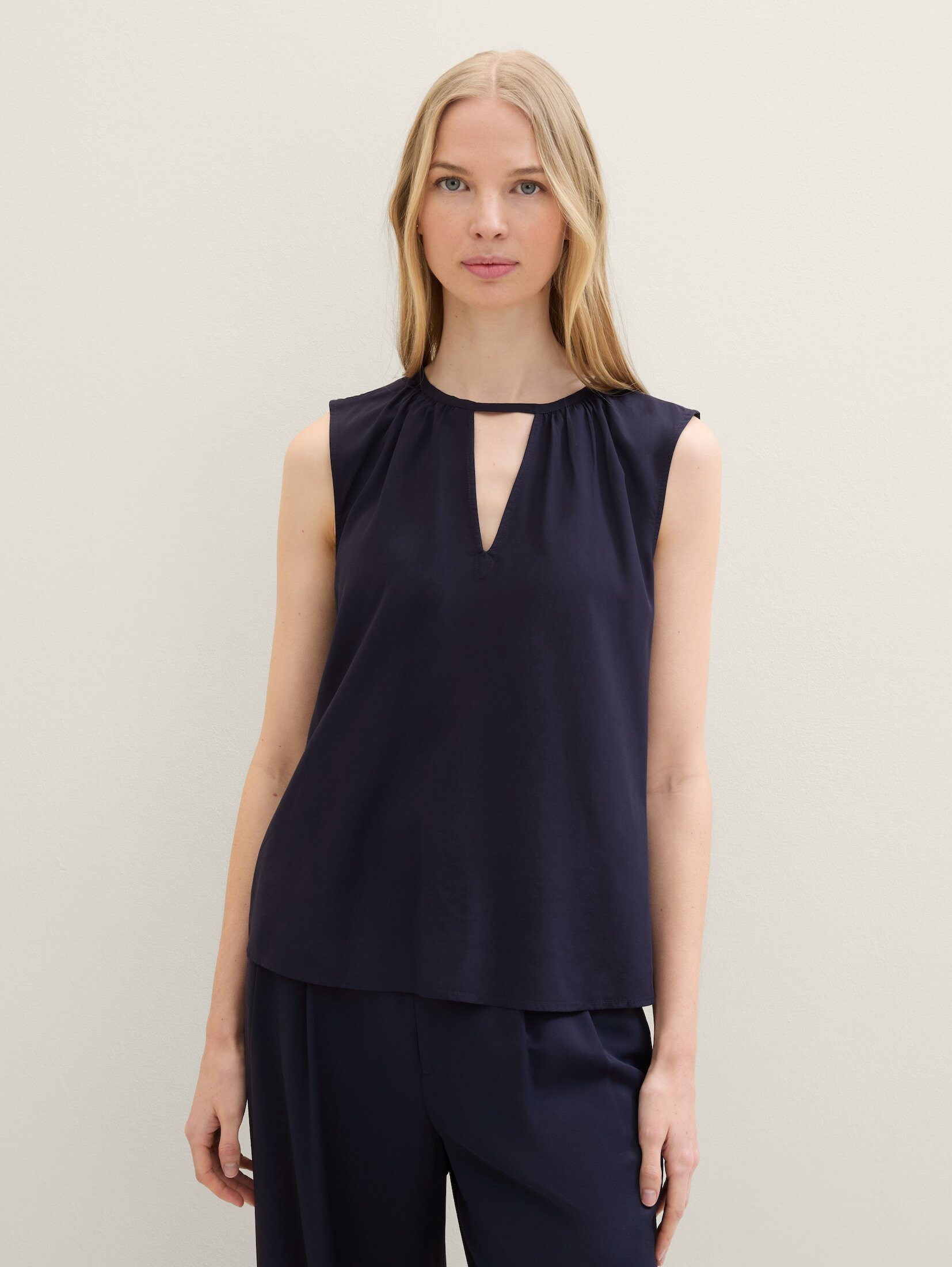 Blusentop Bluse mit V-Ausschnitt