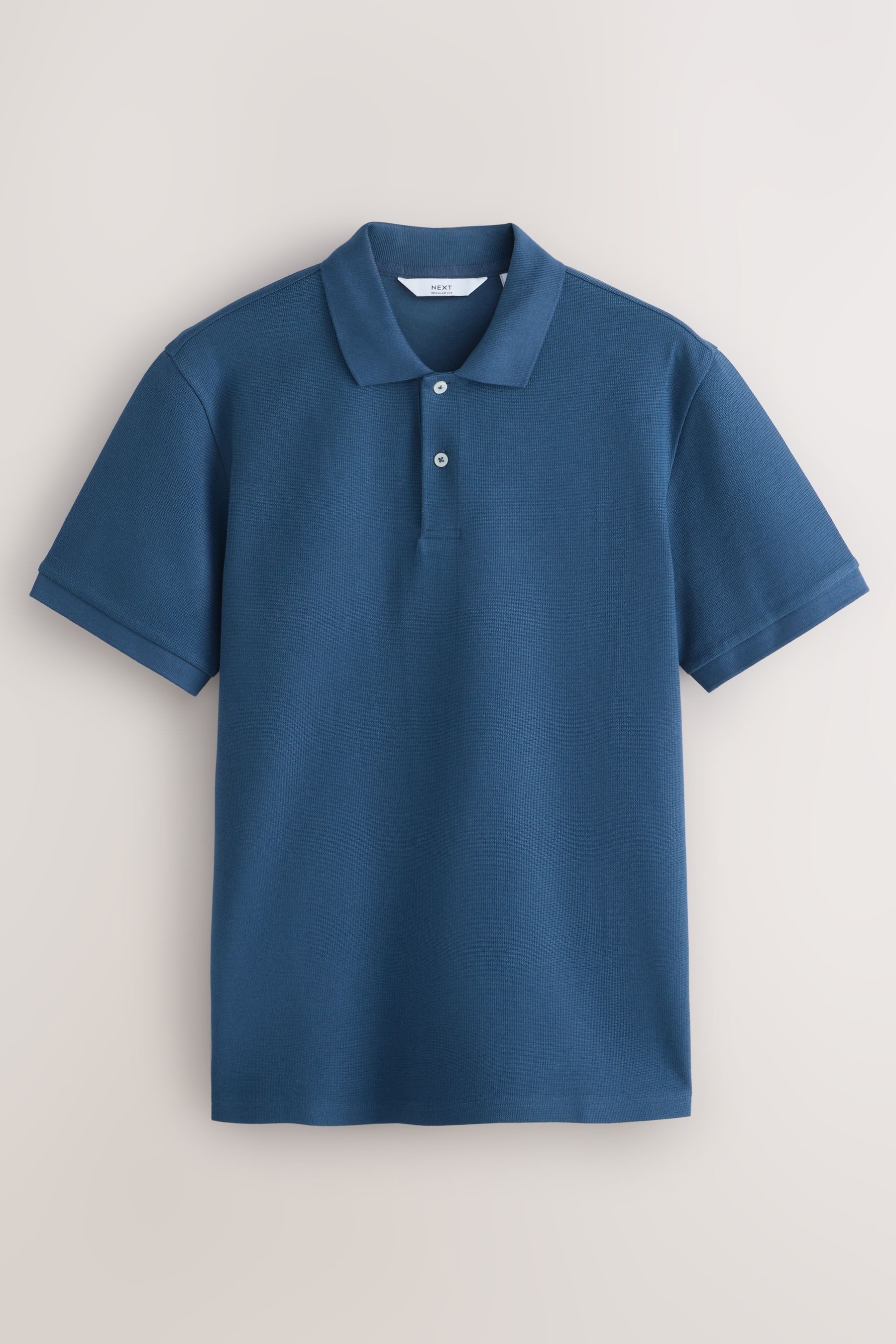 Poloshirt Co-Ord-Set, bestehend aus Poloshirt und Shorts