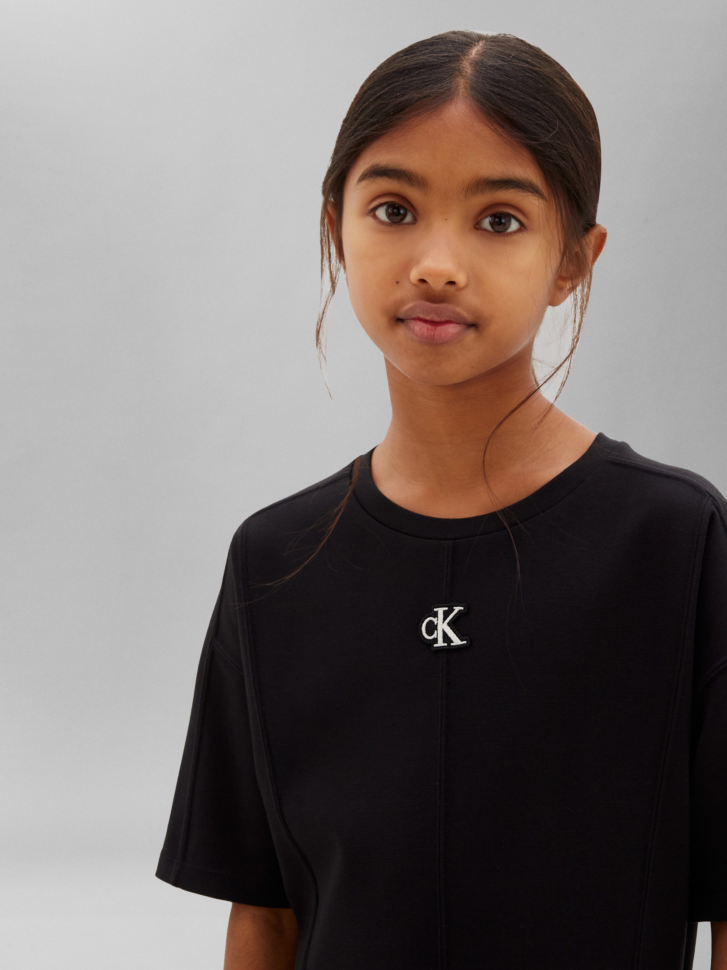 Calvin Klein Jeans Sweatkleid Rundhalsausschnitt, reine Baumwolle, Logodruck
