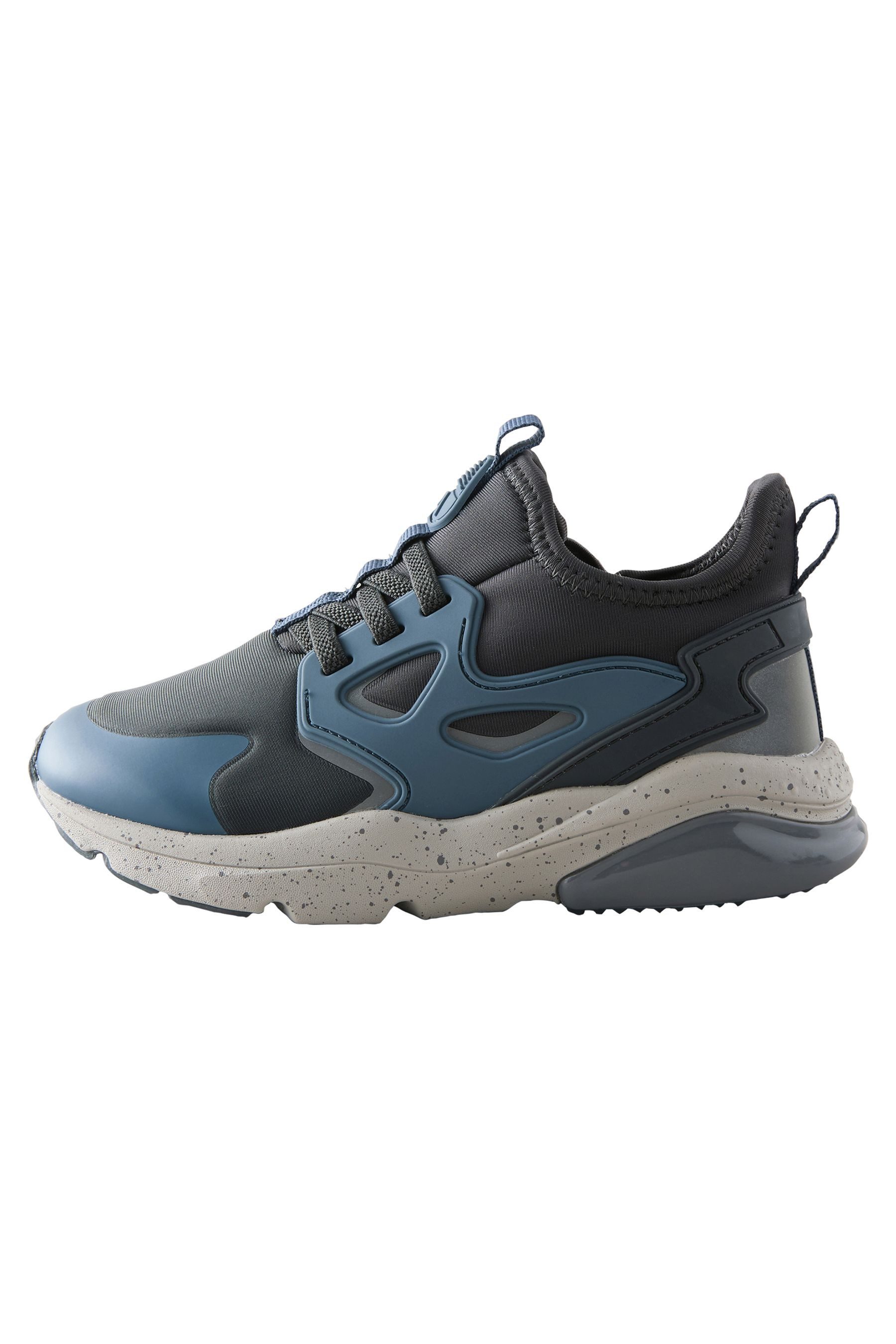 Elastischer Sportschuh mit Schnürung Sneaker