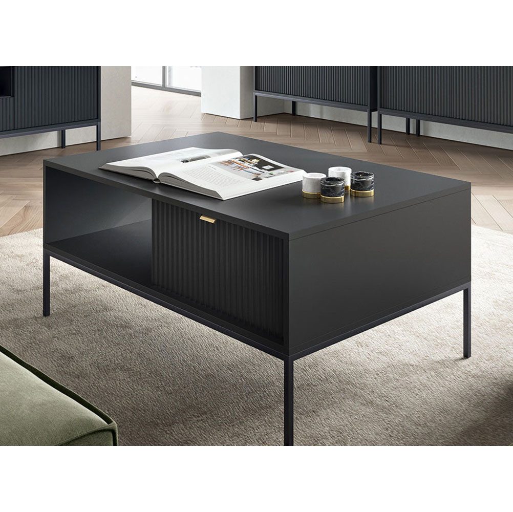 Feldmann-Wohnen Couchtisch Nova (1 offenes Fach, 2 Schubladen, klare Kanten, geradliniges Design, 1-St., Riffel-Optik Front, goldfarbene Metallgriffe, ABS-Kanten), 104x68x46cm, Fronten mit ausdrucksstarkem geriffelten Muster