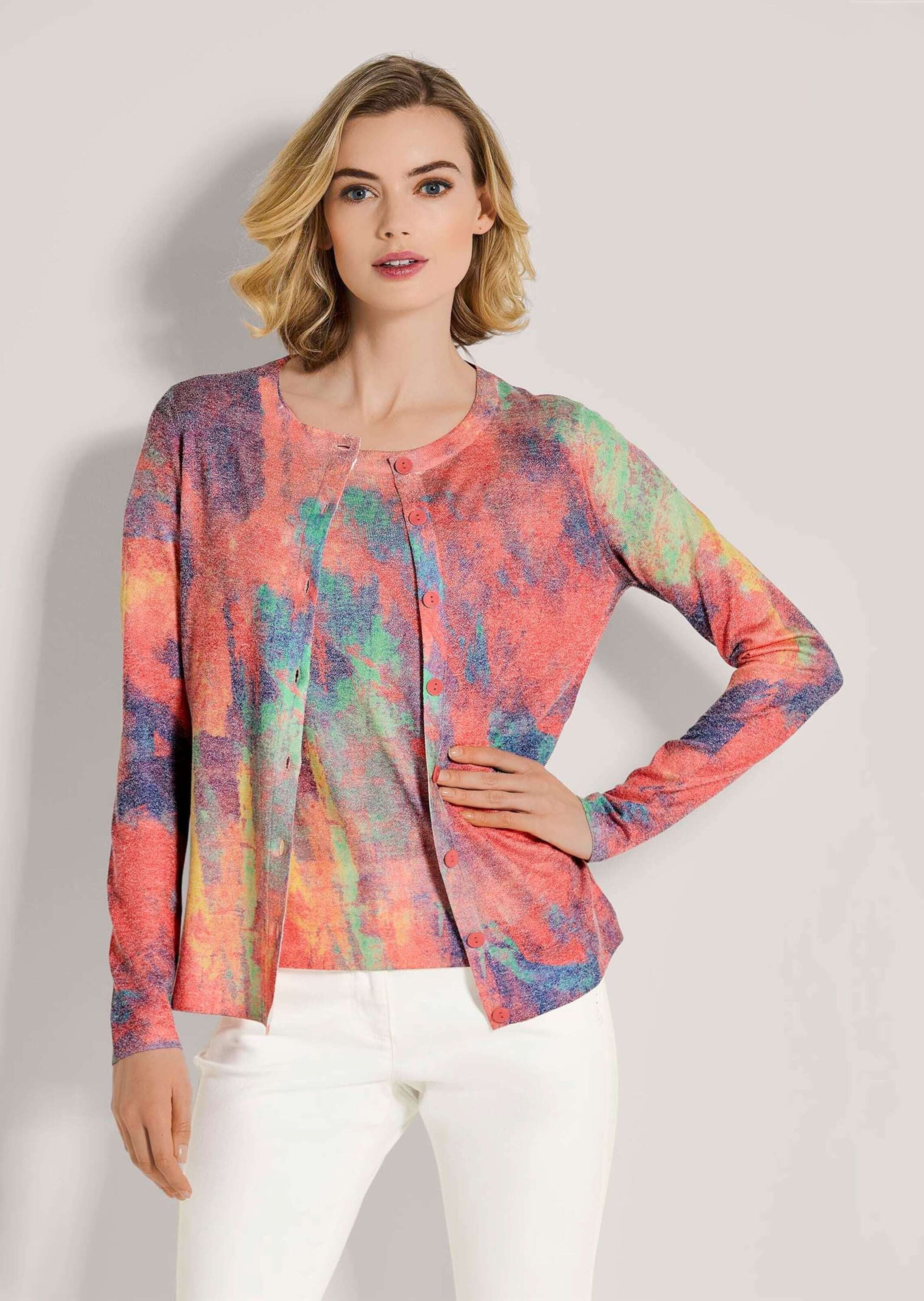 MADELEINE Strickjacke Lässige Sommerjacke mit einzigartigem Druck Kragenlos günstig online kaufen