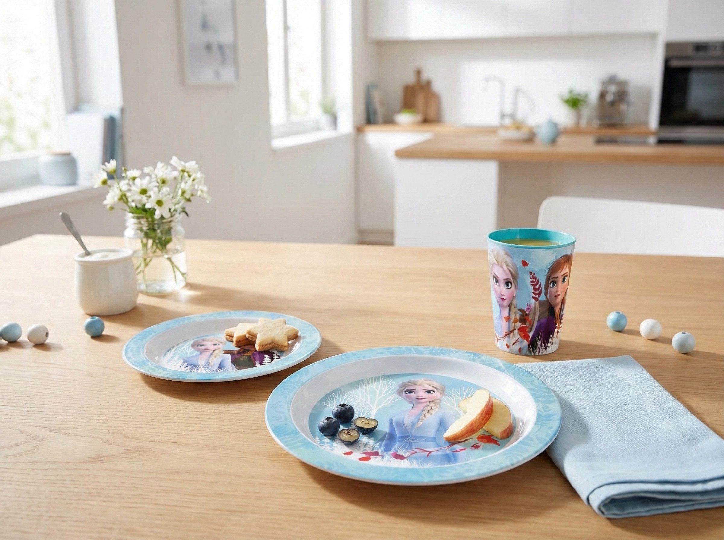 Disney Kindergeschirr-Set Disney Die Eiskönigin Elsa Kinder Geschirr-Set 3 teilig (3-tlg), 1 Personen, BPA-Frei, Becher Teller Schüssel