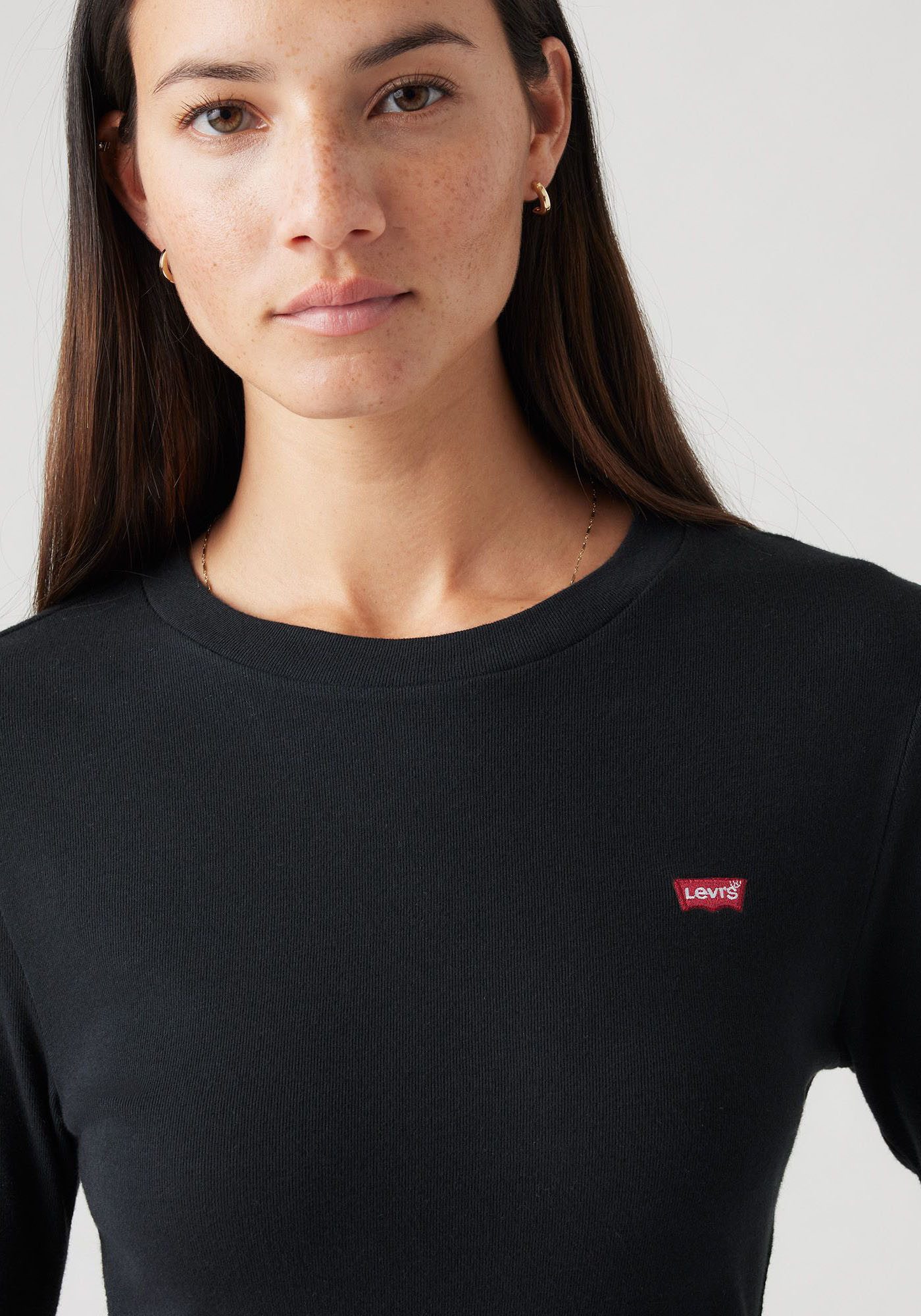 Levi's® Langarmshirt ESSENTIAL HM LS TEE mit Logo Stickerei