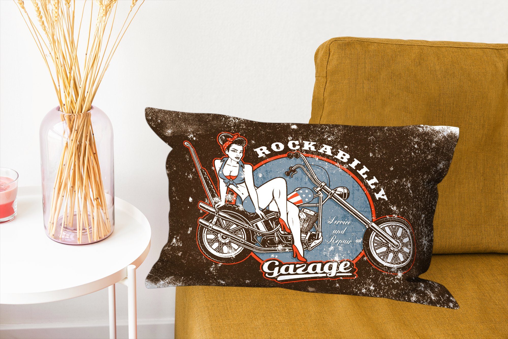 Zierkissen, Füllung, MuchoWow Dekokissen - - - Dekokissen Wohzimmer mit Mancave Motor Schlafzimmer Retro, Dekoration, Frauen