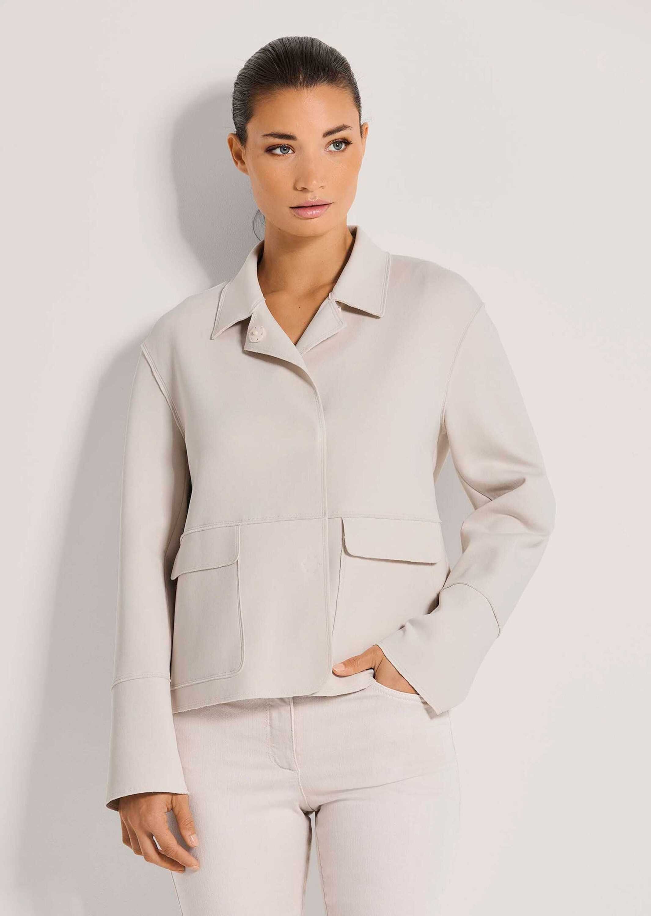 MADELEINE Kurzblazer Moderner Damenblazer mit Hemdkragen Moderne Boxyform m günstig online kaufen