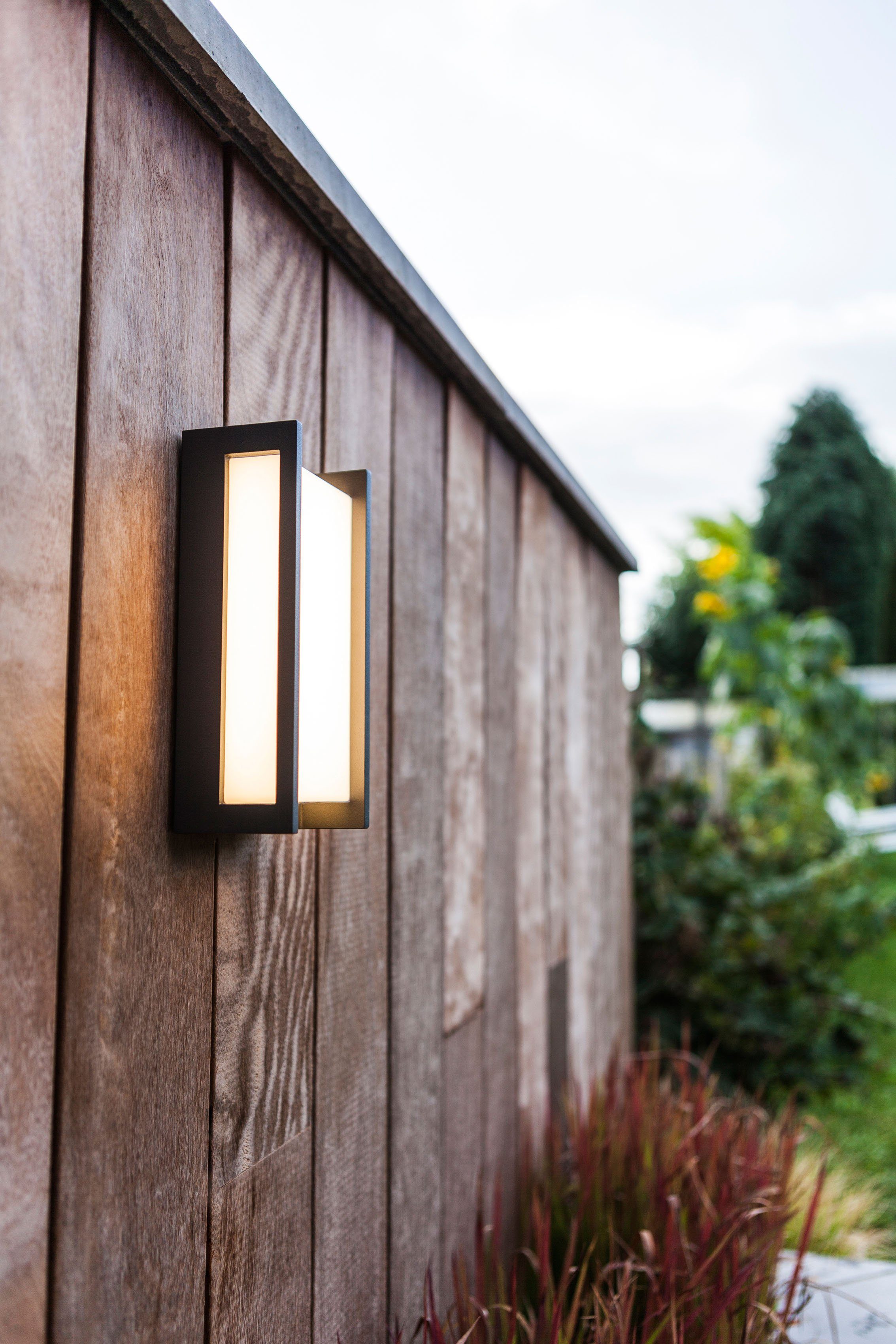 Qubo, LED integriert, fest Warmweiß LUTEC LED Außen-Wandleuchte