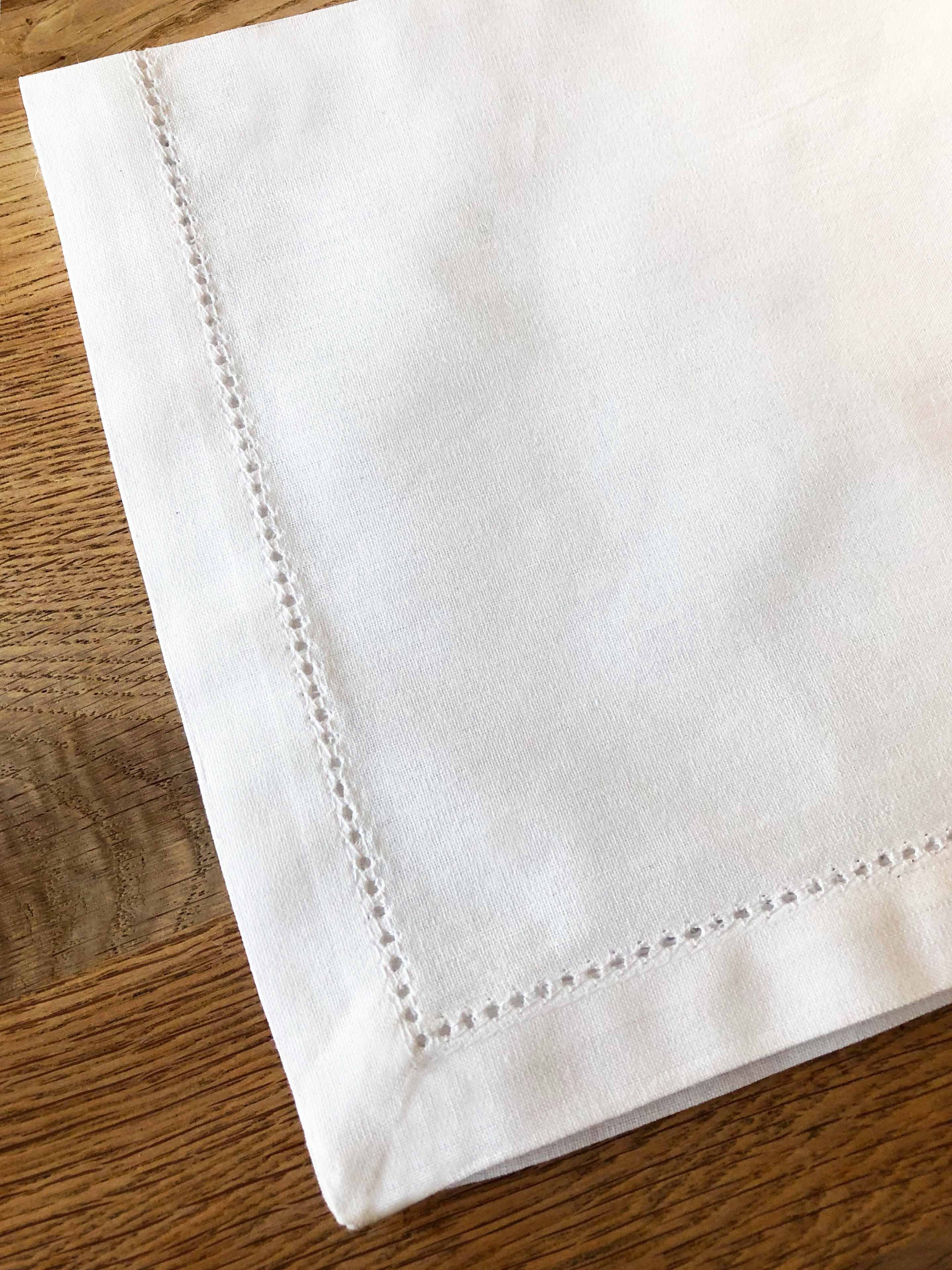 Libusch® Stoffserviette 6 Stoffservietten weiß mit Hohlsaum, 100% Baumwolle, mit Kuvertecken, (Set, 6 St), 40x40
