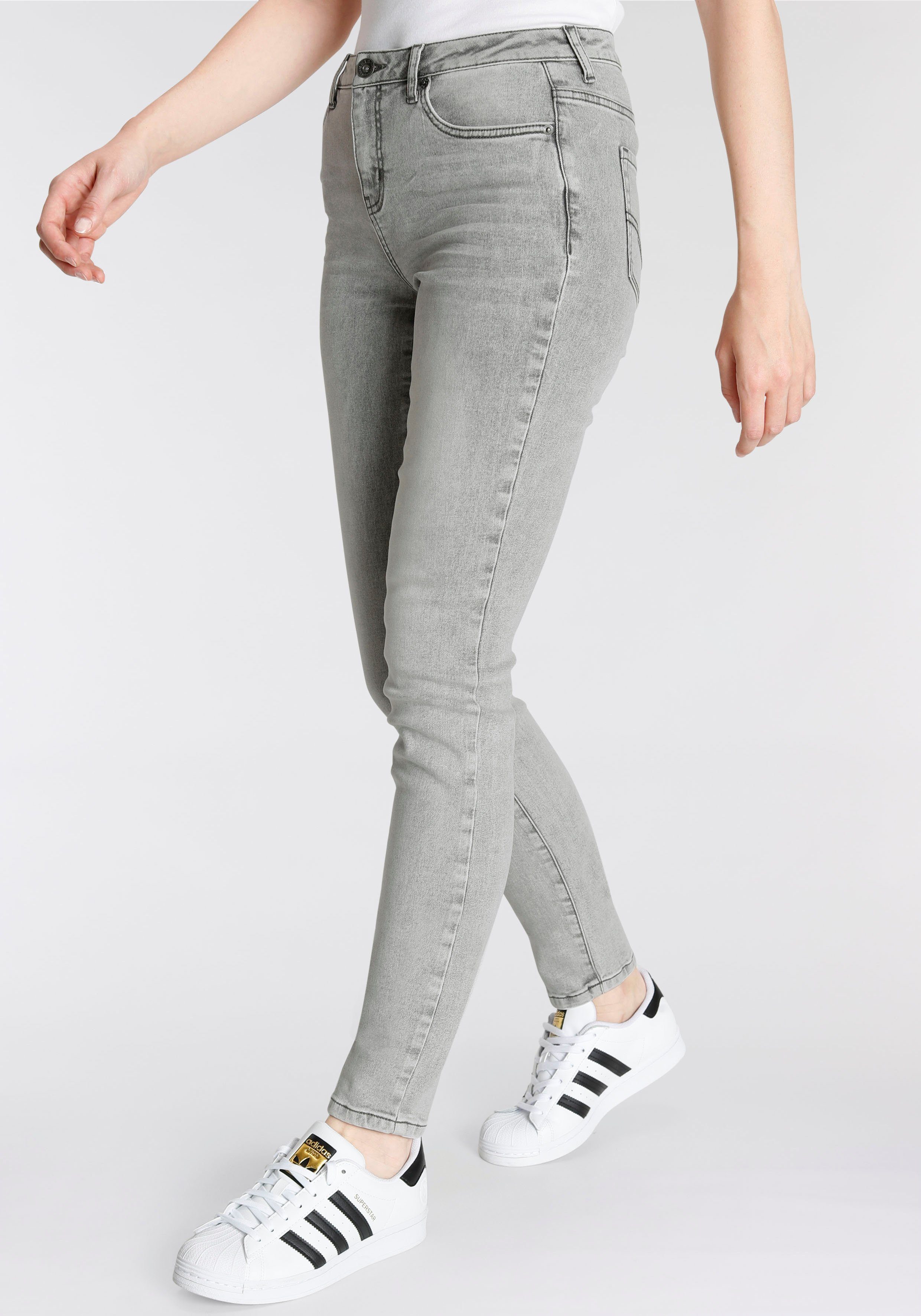 H.I.S 5-Pocket-Jeans VINTAGE SLIM HIGH RISE Ökologische, wassersparende Produktion durch OZON WASH | Stretchjeans