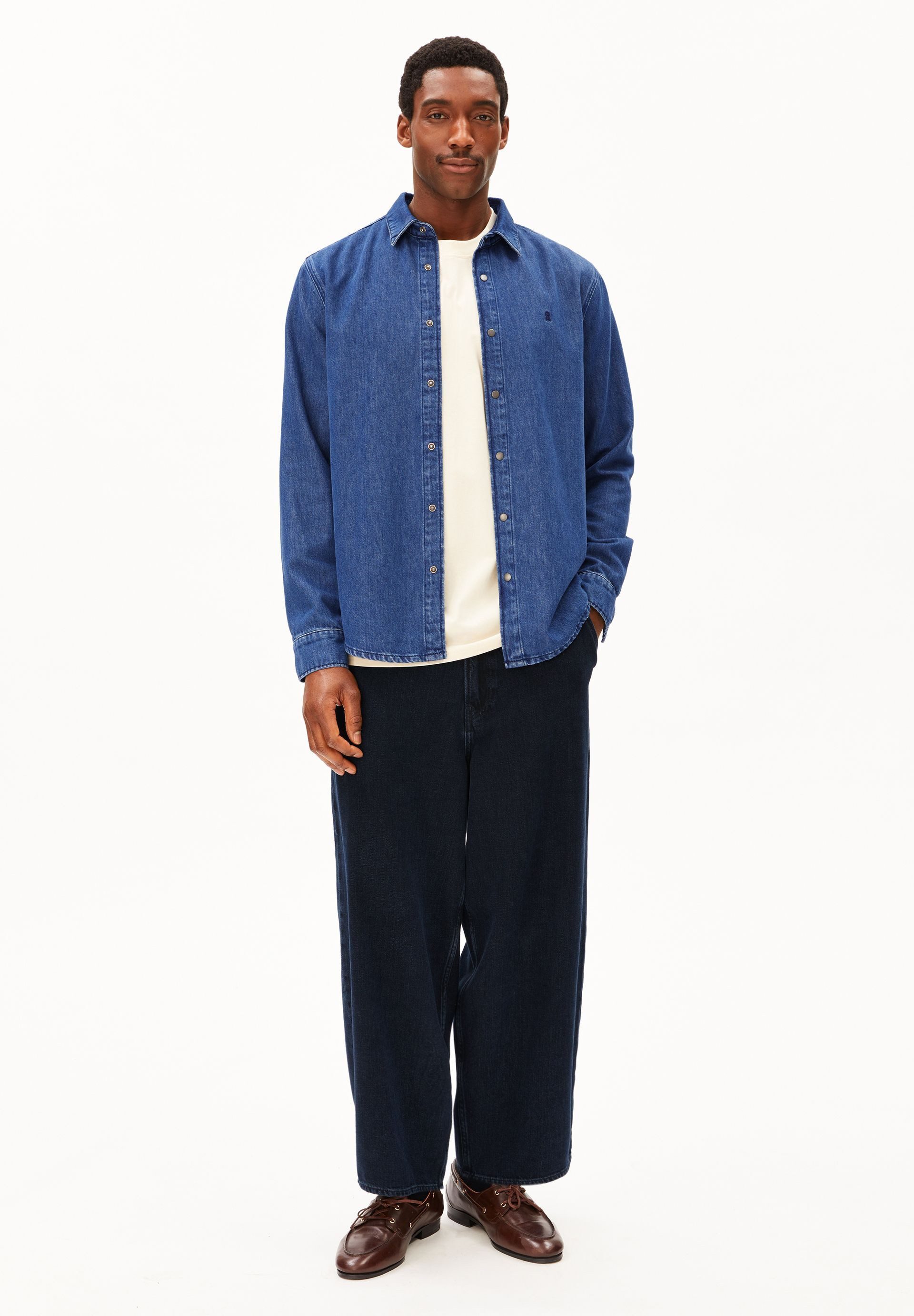 Armedangels Langarmhemd CLASSIC Jeanshemd aus Bio-Baumwoll Mix (1-tlg., Regular Fit) Regular Fit