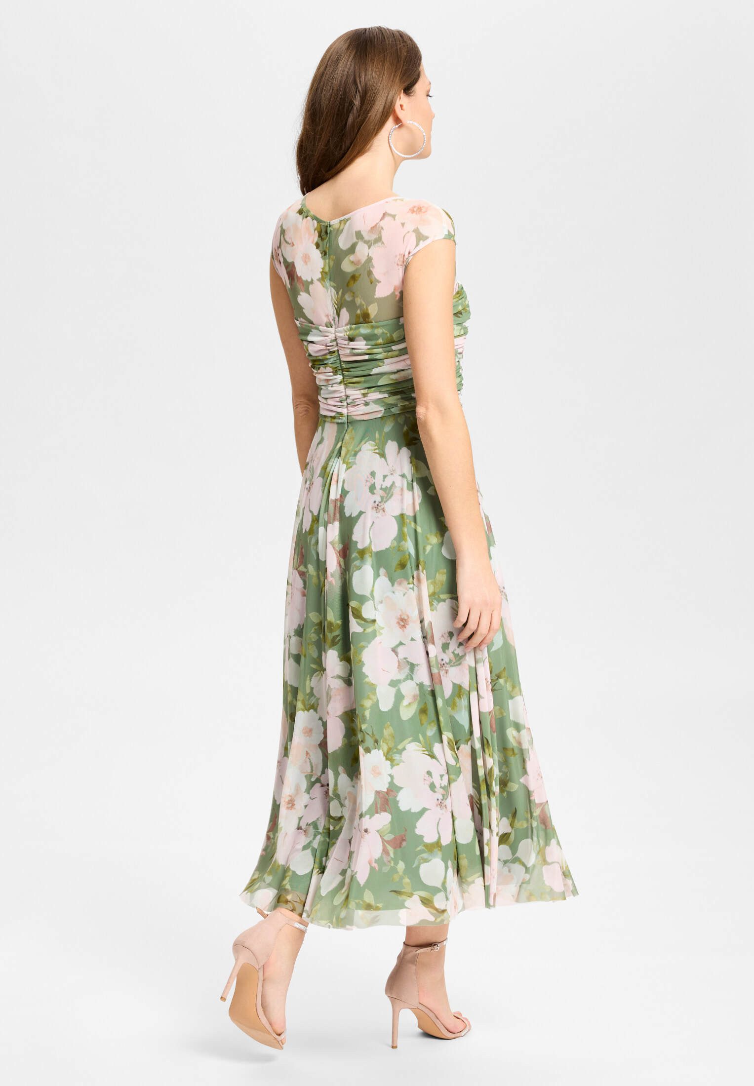 SWING Cocktailkleid - Cocktailkleid aus Mesh mit geraffter Korsage Taillierte Passform mit fließendem Rockteil