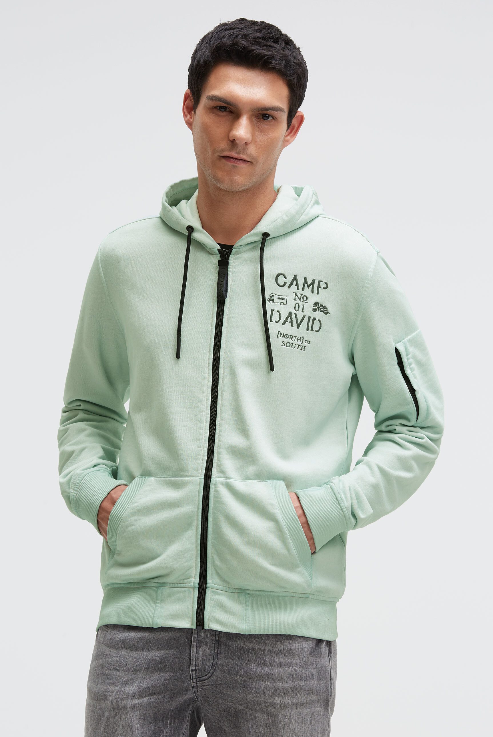 CAMP DAVID Kapuzensweatjacke mit Ärmeltasche