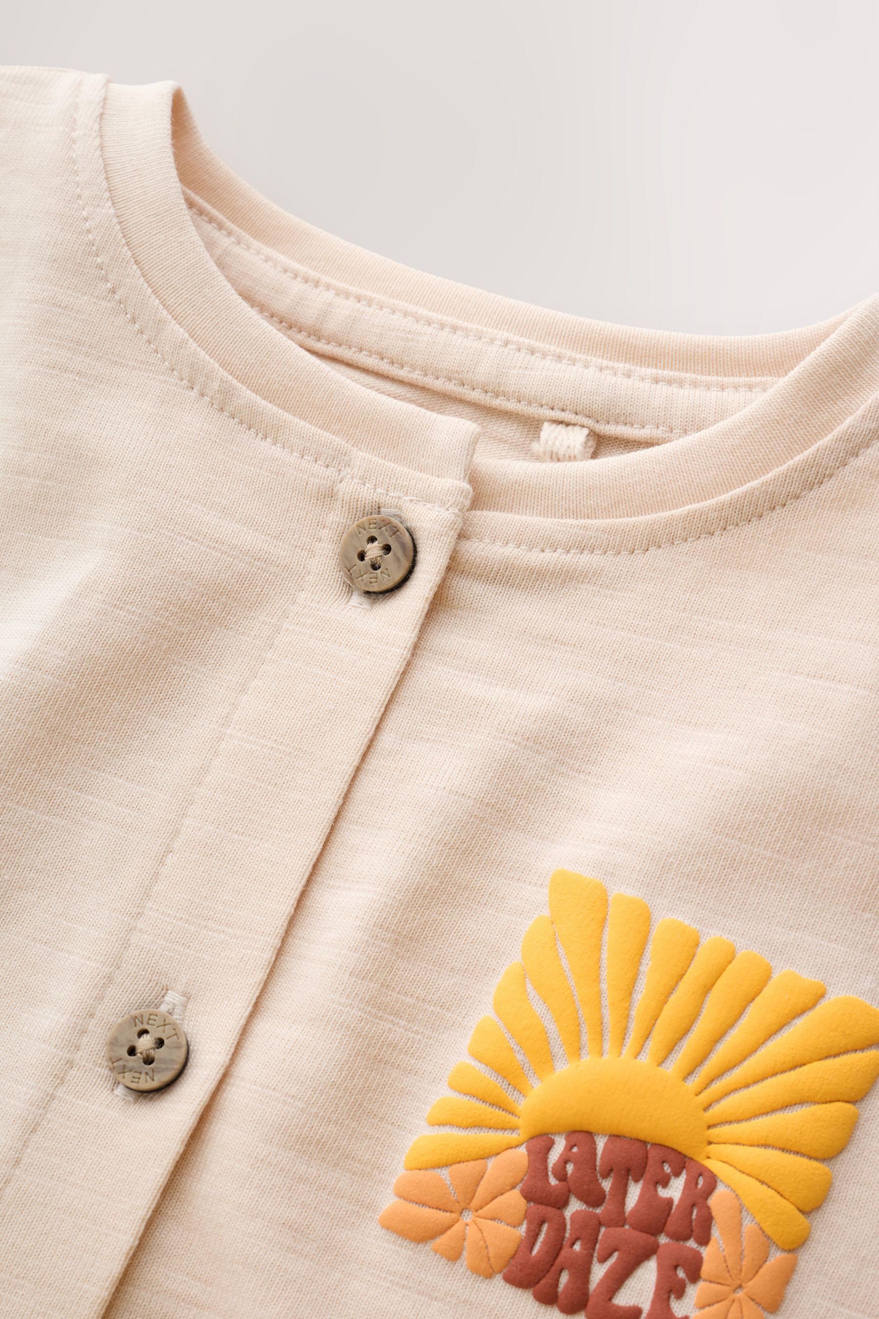 Next Strampler Rebecca Zwanzig geknöpfter Baby-Romper mit Print (1-tlg)