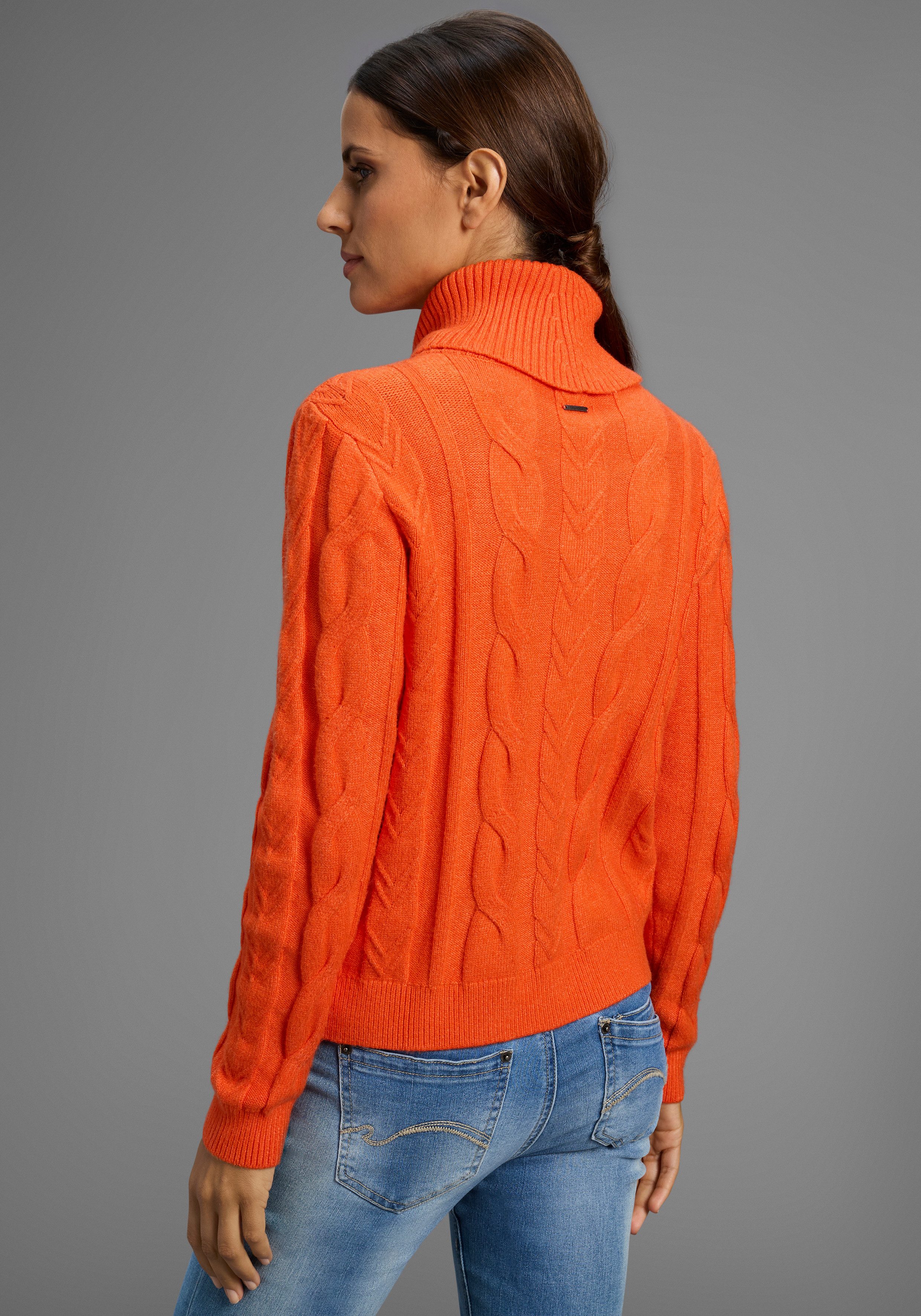 KangaROOS Rollkragenpullover aus Strick, mit lässiger Passform, hüftlange Schnittform