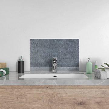 DEQORI Küchenrückwand 'Detaillierte Betonwand', Glas Spritzschutz Badrückwand Herdblende