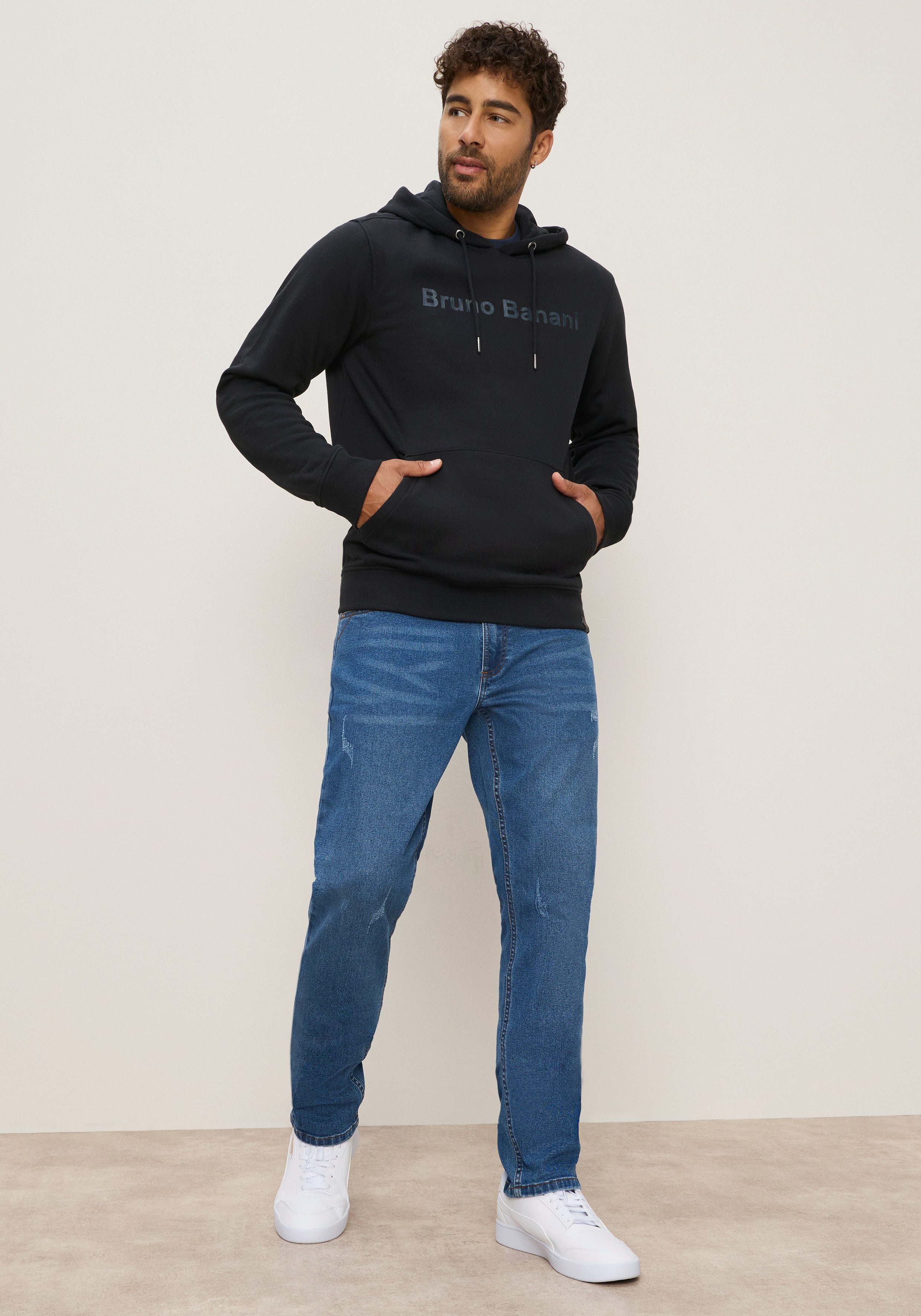 Zum Outfit 9