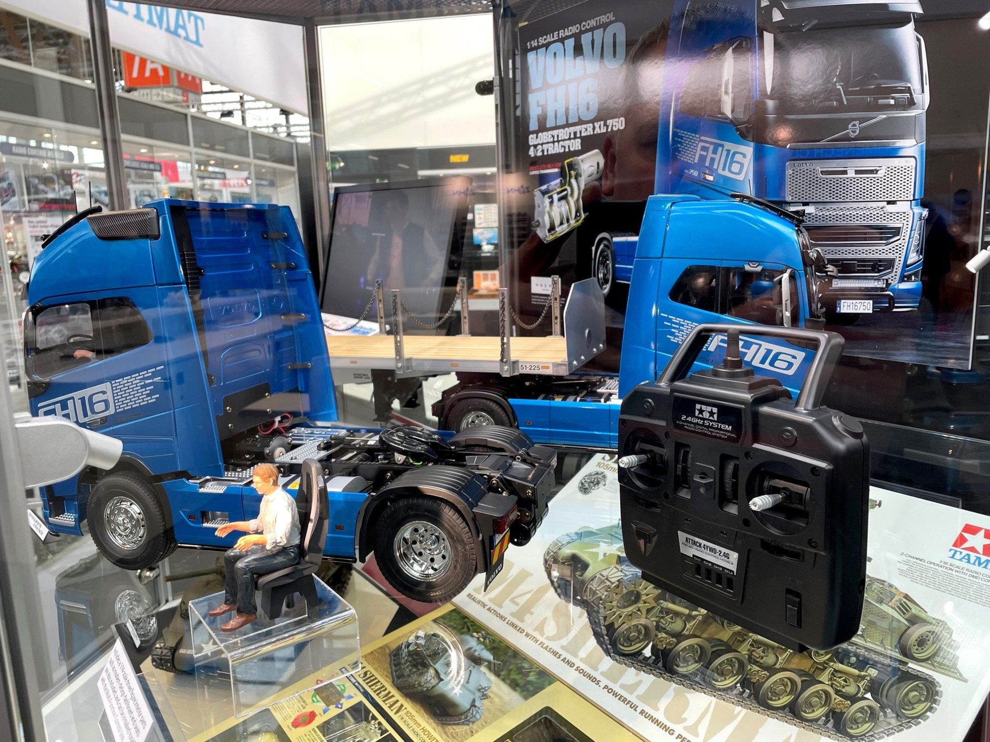 Tamiya RC-Buggy Tamiya RC Truck Volvo FH16 XL 750 4x2 1:14 Bausatz