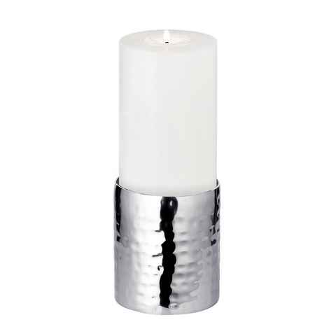EDZARD Kerzenständer Agadir, Kerzenleuchter aus hochglanzpoliertem Edelstahl, Kerzenhalter für Stumpenkerzen, gehämmerte Silber-Optik, Höhe 10 cm, Ø 8,5 cm