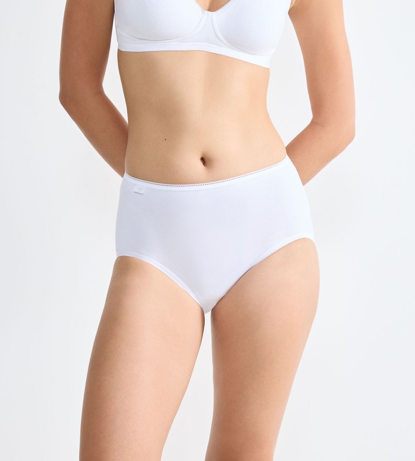 sloggi Slip 24/7 Cotton Midi Slips hüftiger Sitz, breite Seitenpartie, elastischer Bund