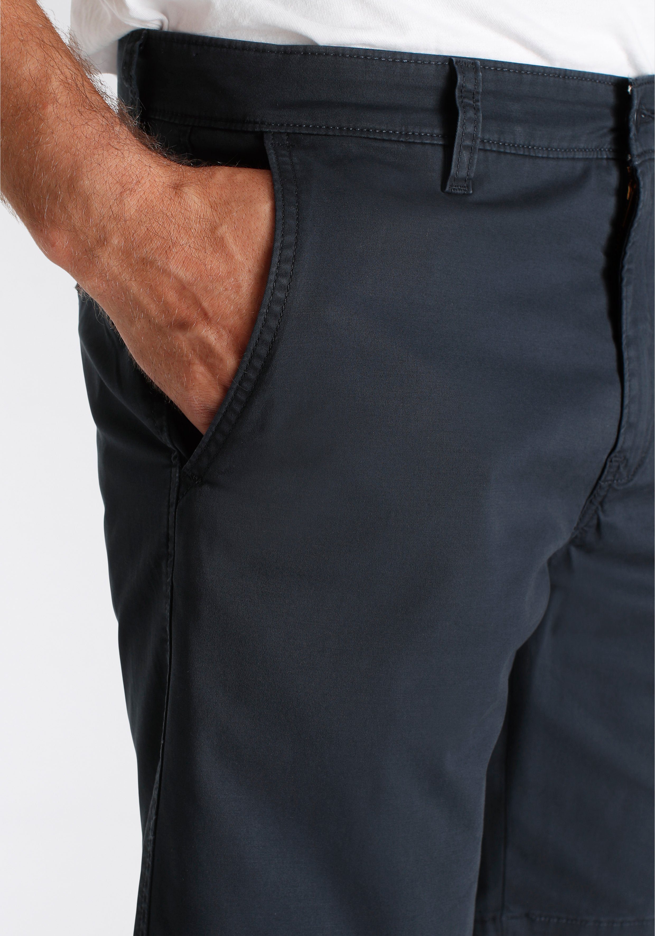 Levi's® Chinoshorts XX CHINO SHORT II Sommerhose mit Logobadge