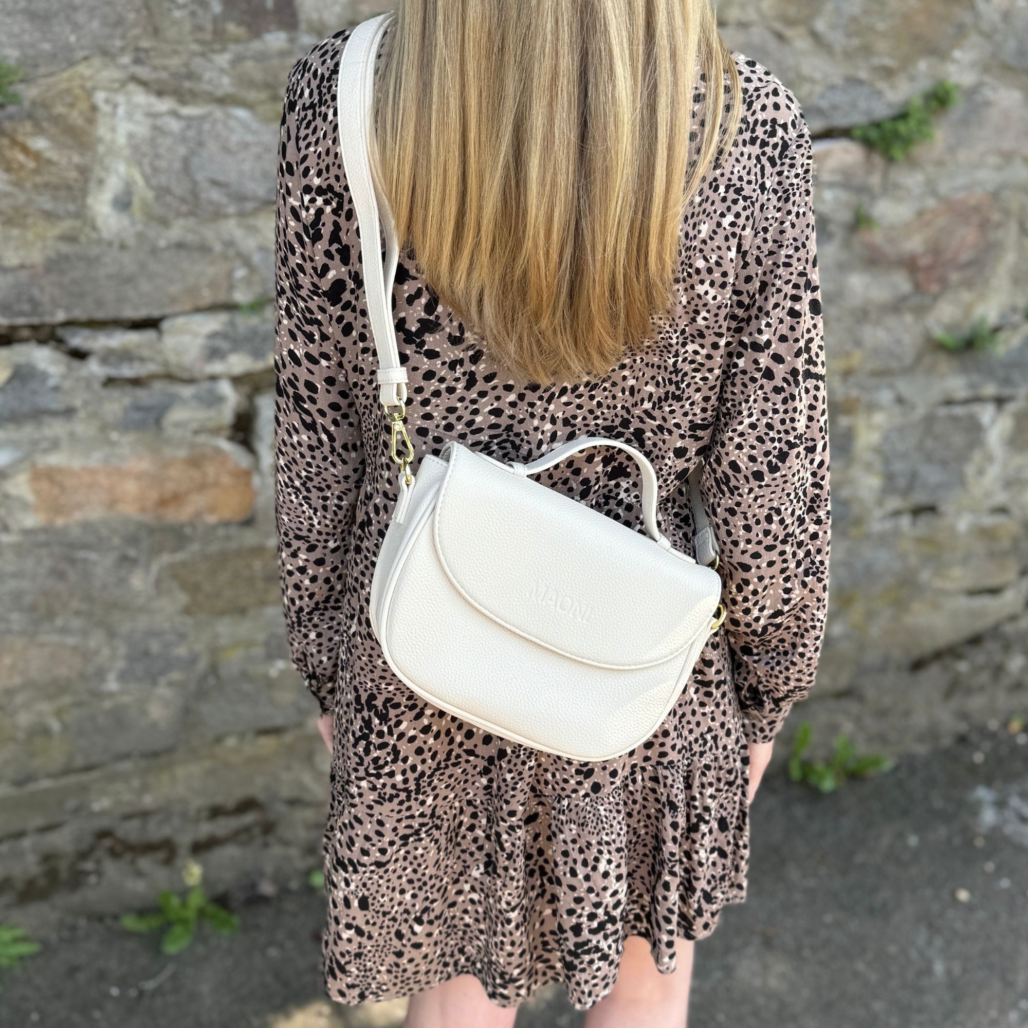 MAONI Handtasche Halfmoon Bag, vegan, Taschengurt austauschbar