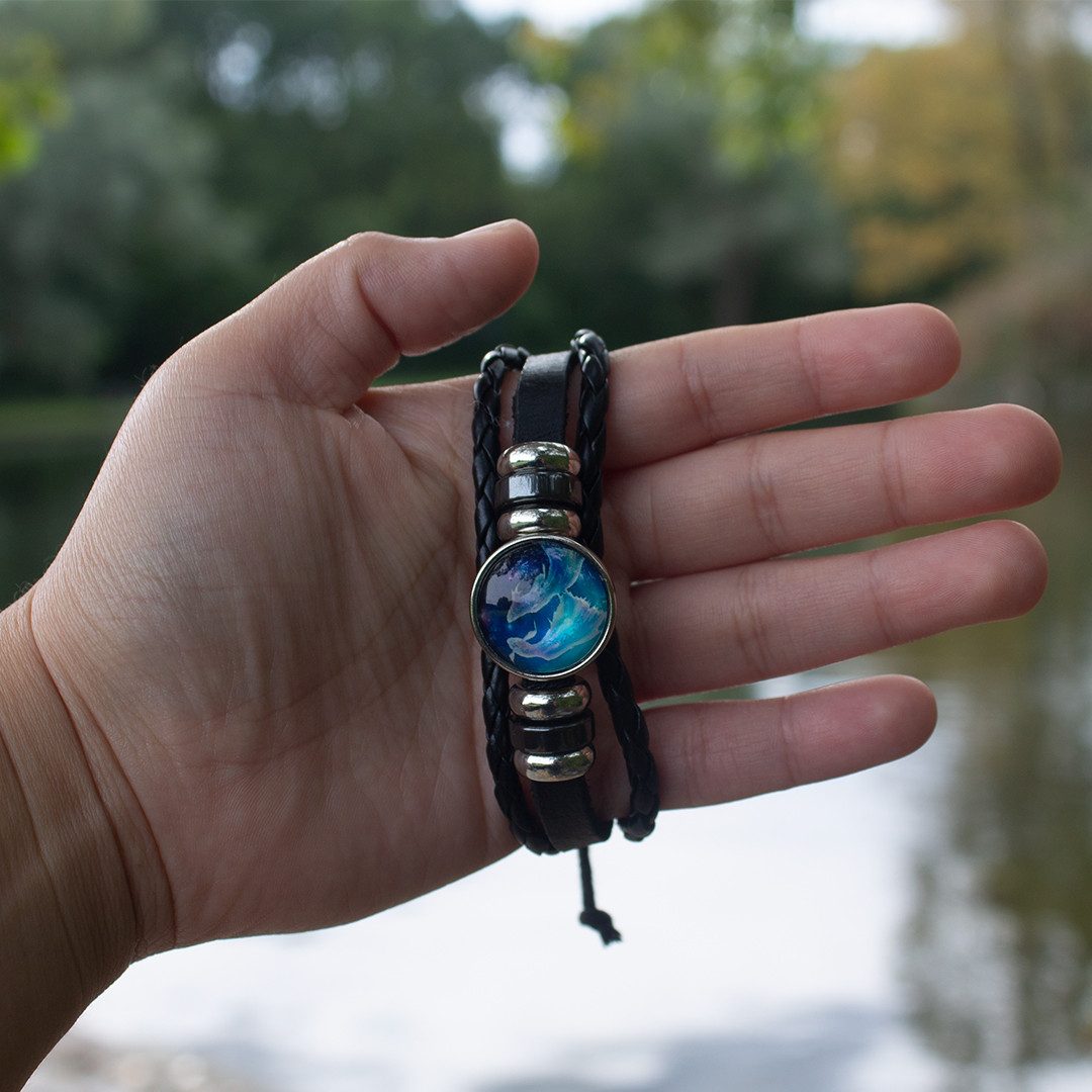 Stelby Armband mit Gravur Sternzeichen Fische mit 3D Gravur im Glas (Weihnachtsgeschenk, Geburtstagsgeschenk, Valentinstaggeschenk, modern, minimalistisch), langlebig, pflegeleicht, unisex
