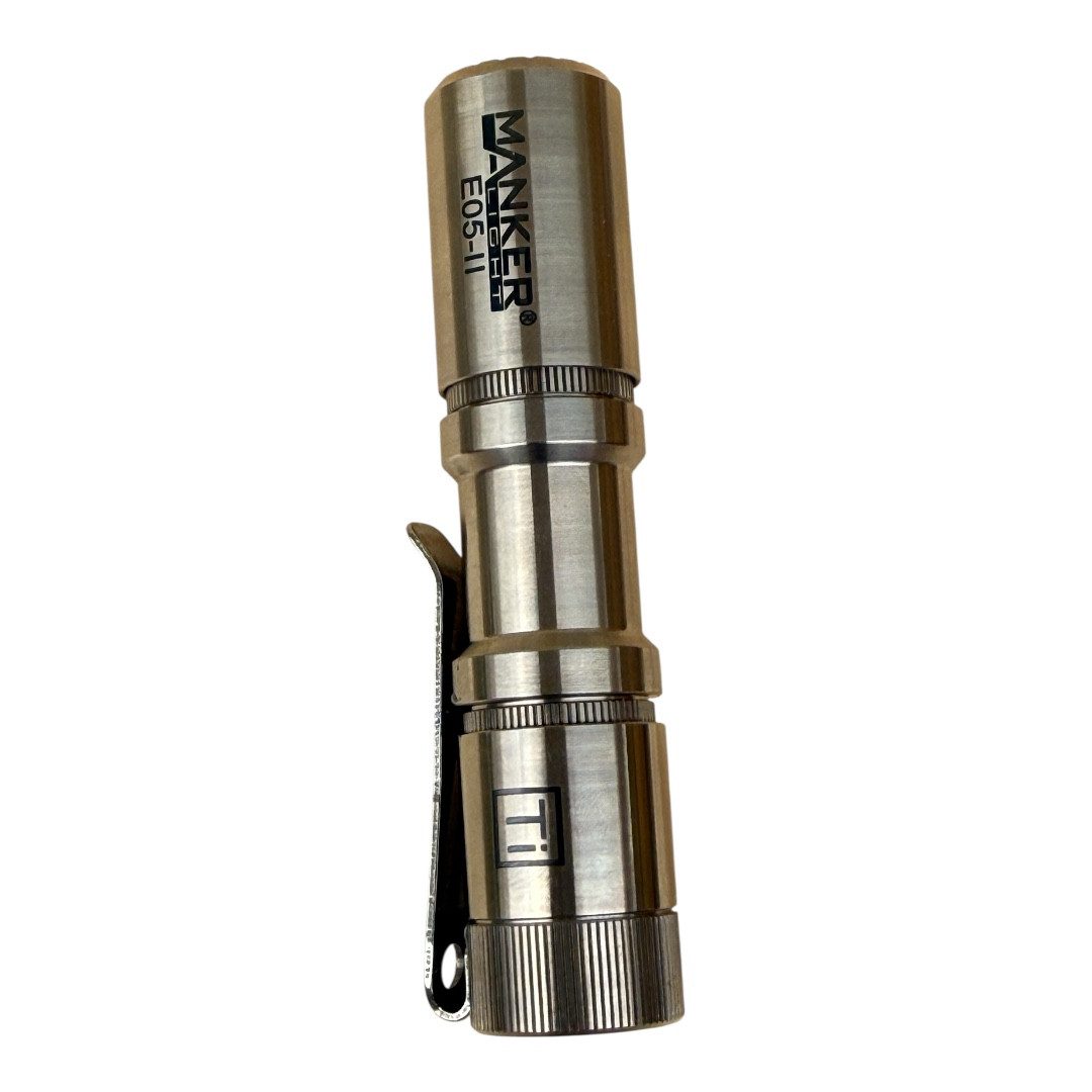 Manker LED Taschenlampe E05 II TI RAW Pocket AA 14500 bis 1300 Lumen LED Taschenlampe (1-St)