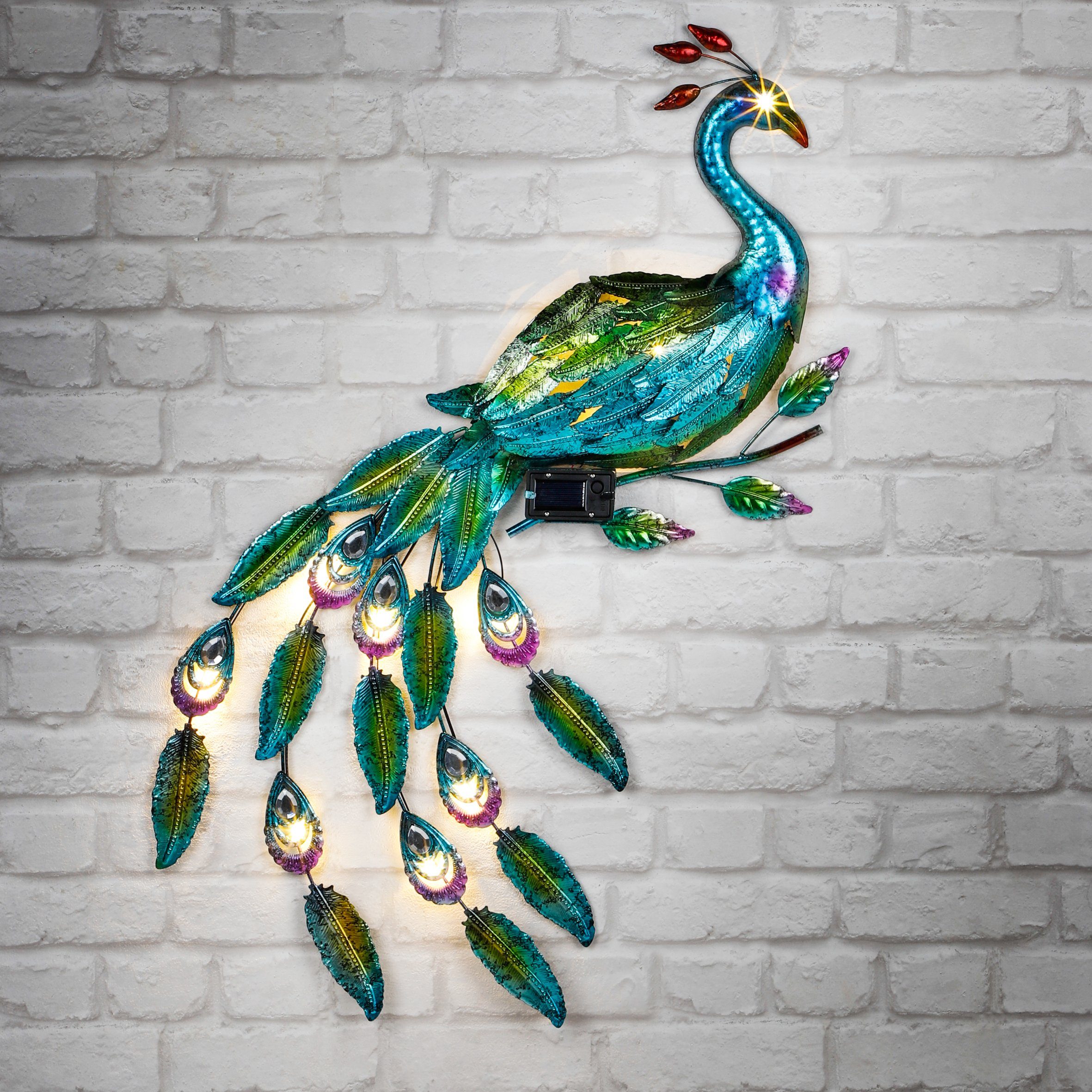 HI Wanddekoobjekt LED-Solar-Wand-Deko „Pfau“ 63 x 6 x 92cm, 11 Warmweiße LED – Dämmerungssensor