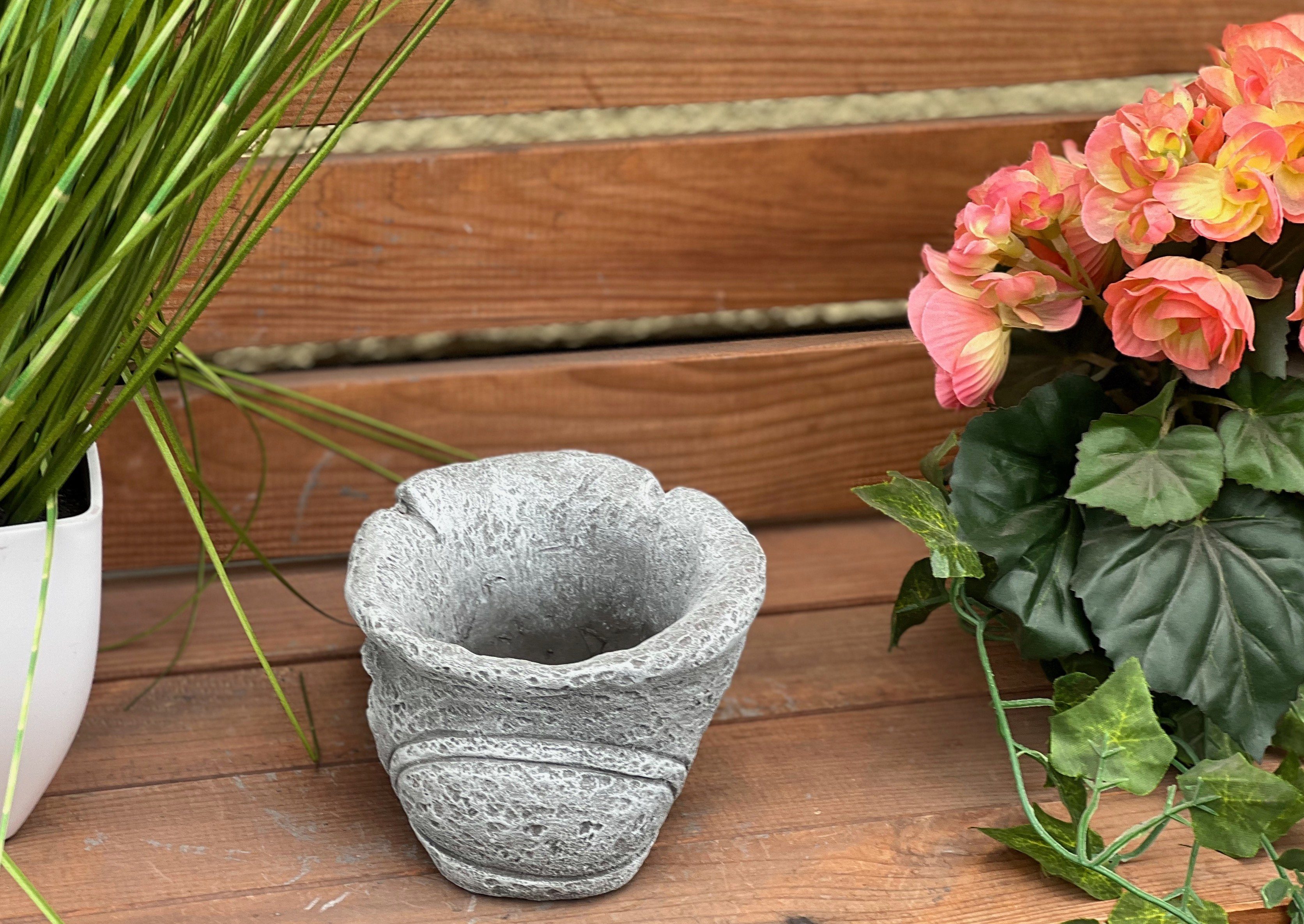 Stone and Style Pflanzschale Steinfigur Pflanzschale Stiefel frostfest Steinguss