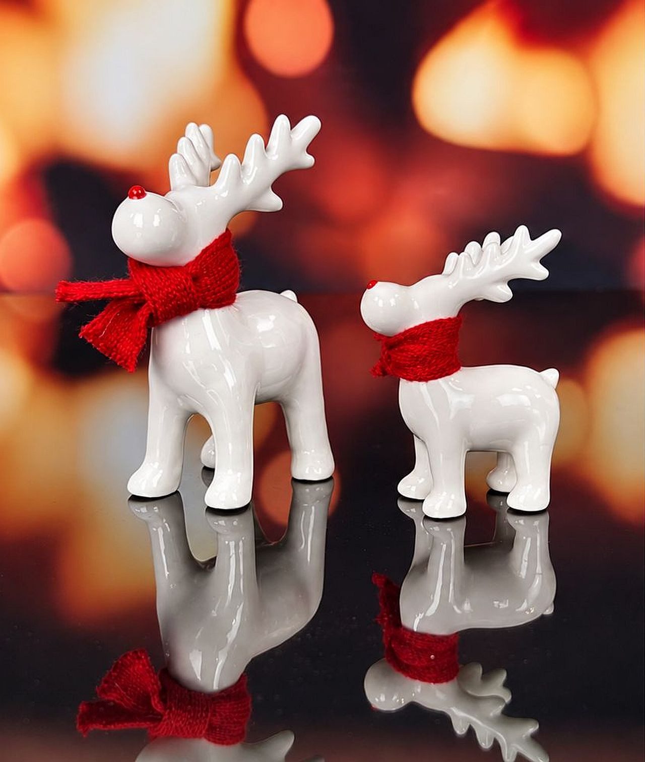 TIZIANO - DESIGN & EMOTIONS Dekofigur Rentier Rudolph stehend oder sitzend im 2er Set (Spar-Set, 2er-Set)