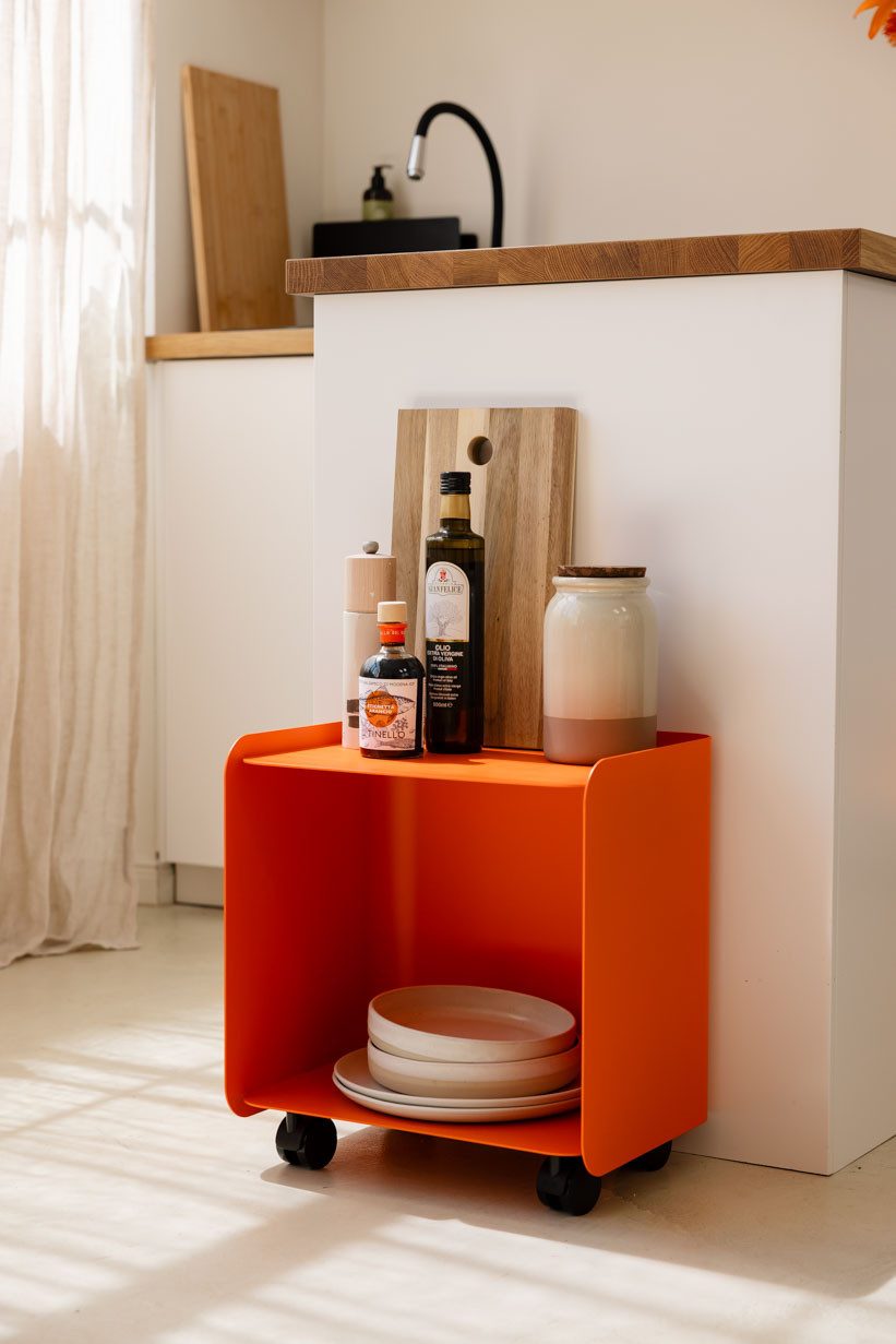Metallbude Rollcontainer JUNO, variabel nutzbar als Beistelltisch, Nachttisch oder Organizer