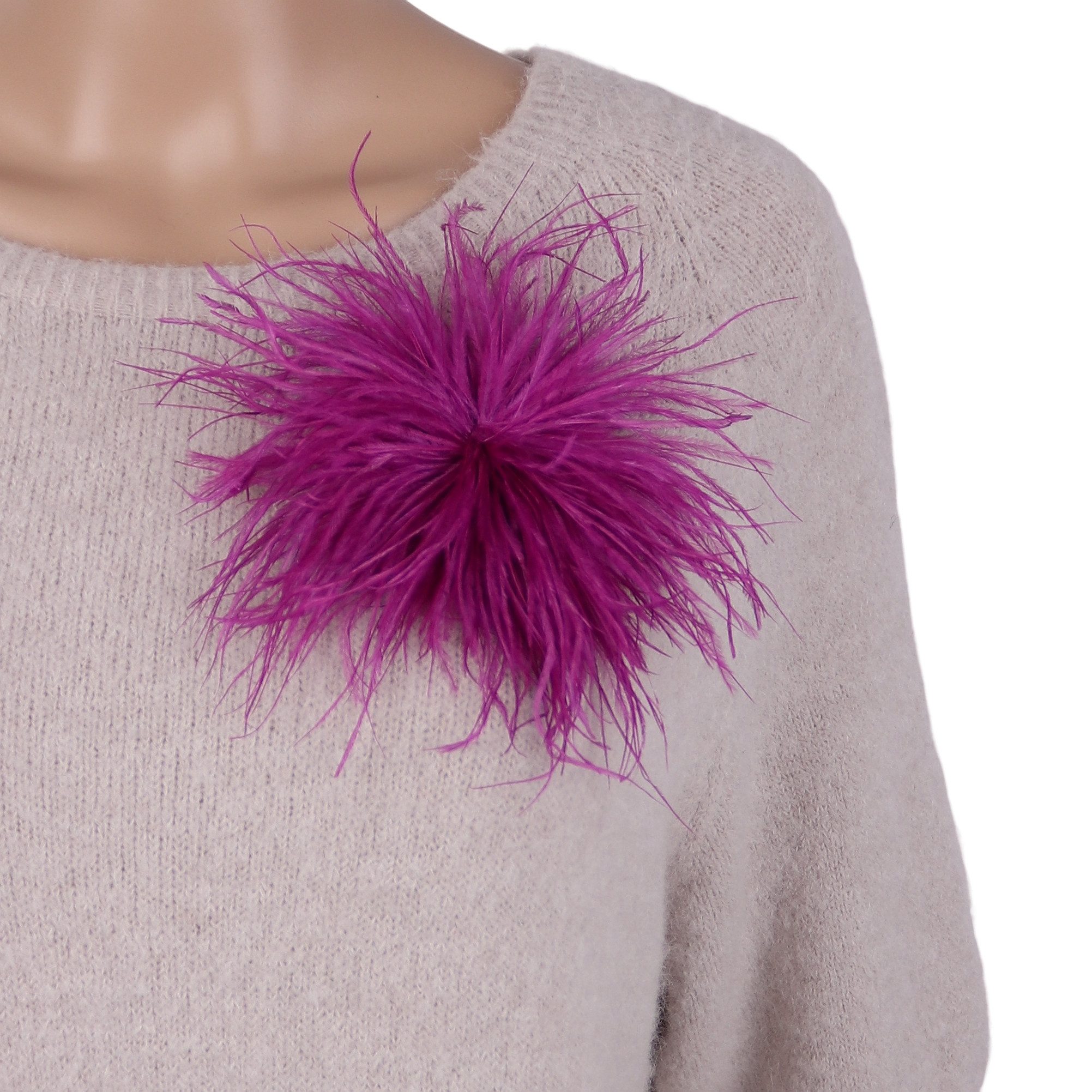 MIRROSI Brosche Edler Federbrosche, Feder-Anstecker im Boho-Vintage Stil, Ausgestattet mit Clip und Anstecknadel für sicheren Halt