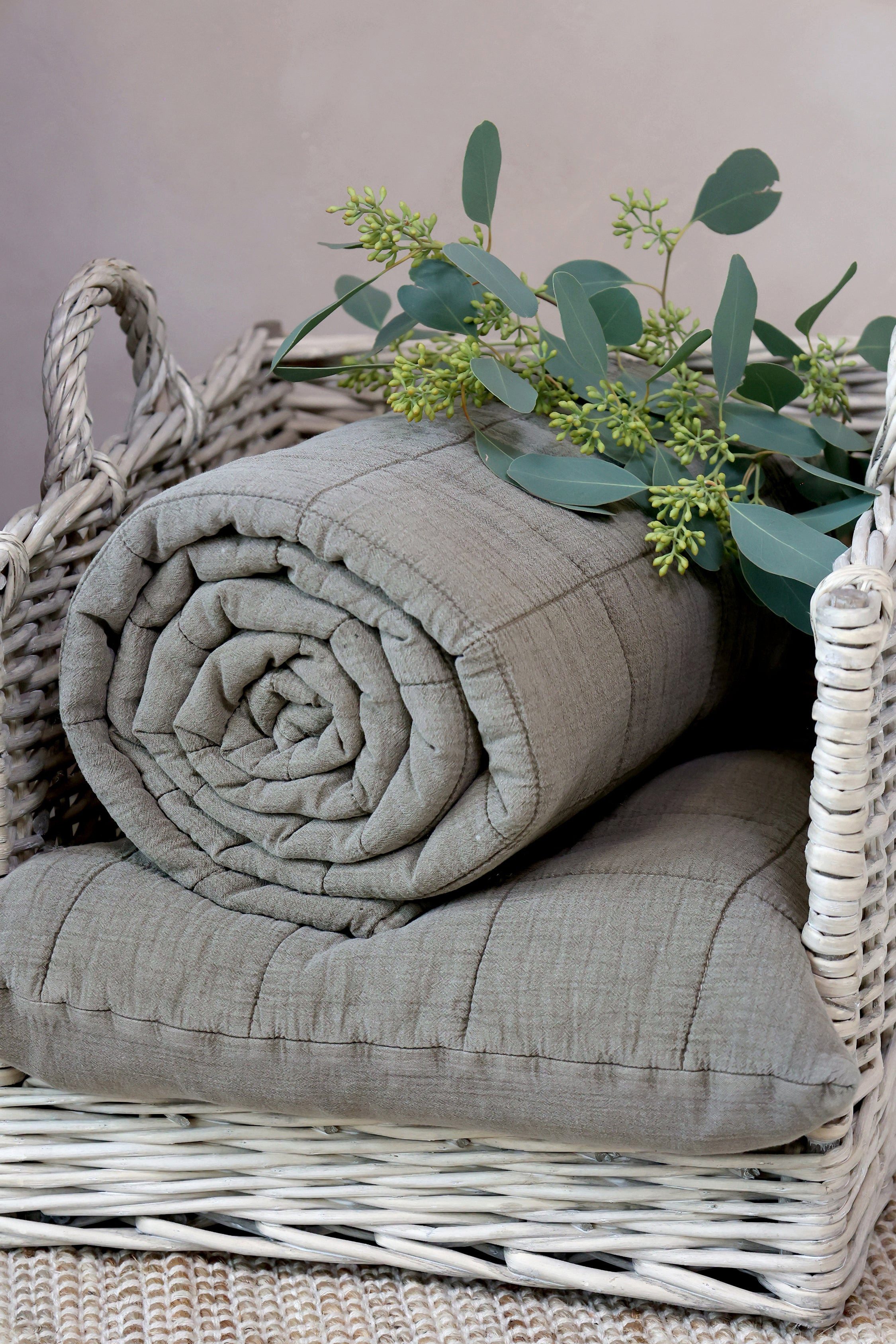 Chic Antique Tagesdecke Chic Antique Aix Quilt Latte