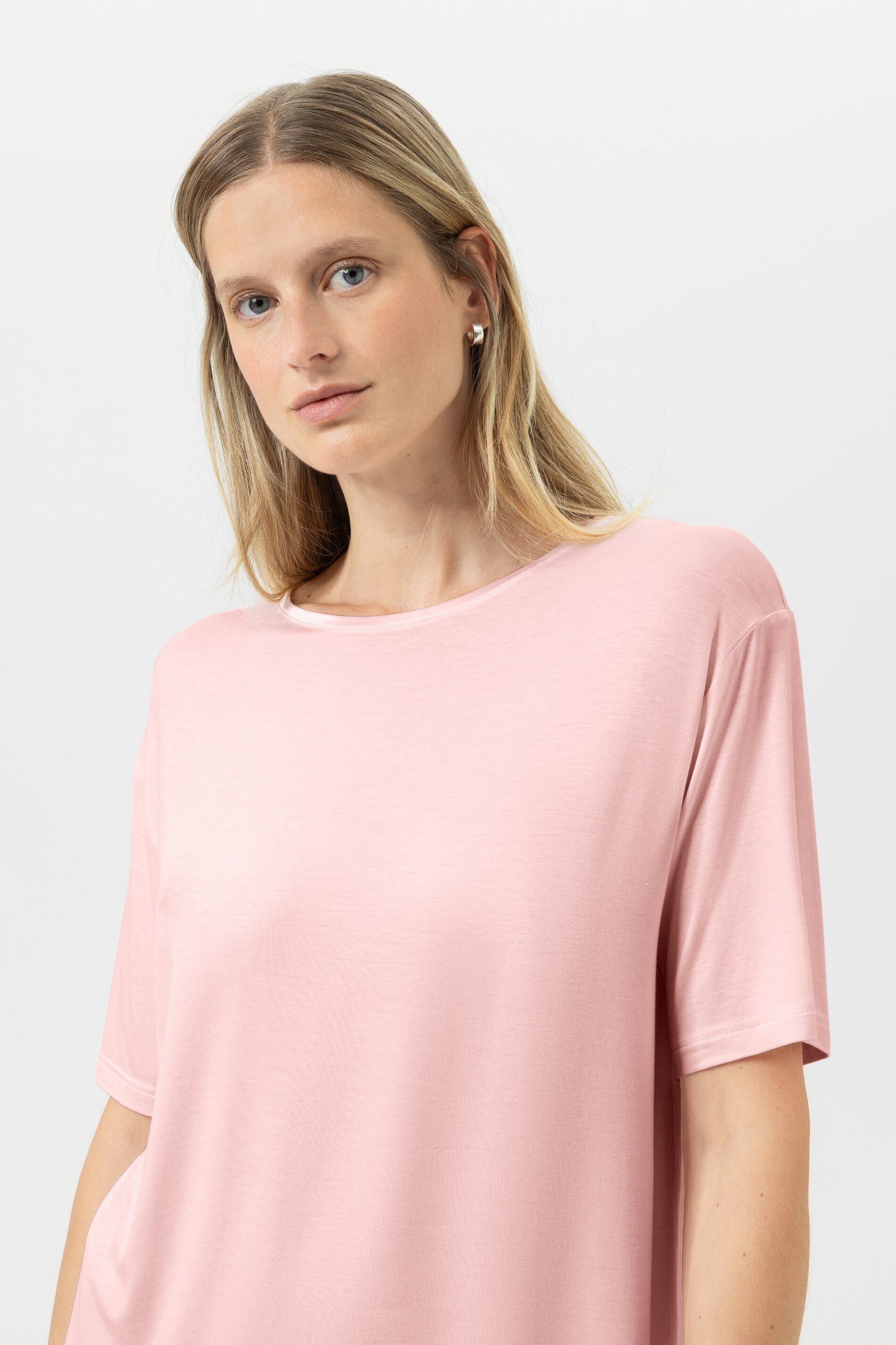 Mey Nachthemd Mey female Bigshirt Serie Pure Chic Uni Nachthemd (1-tlg)