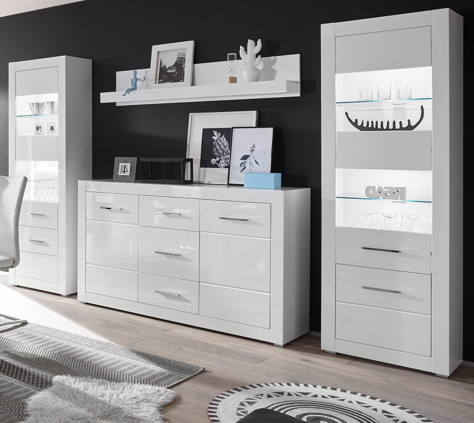 Furn.Design Wohnwand Carrara, (Schrankwand 4-teilig in Weiß Hochglanz, 2x Vitrine, Wandregal und Sideboard), mit viel Stauraum