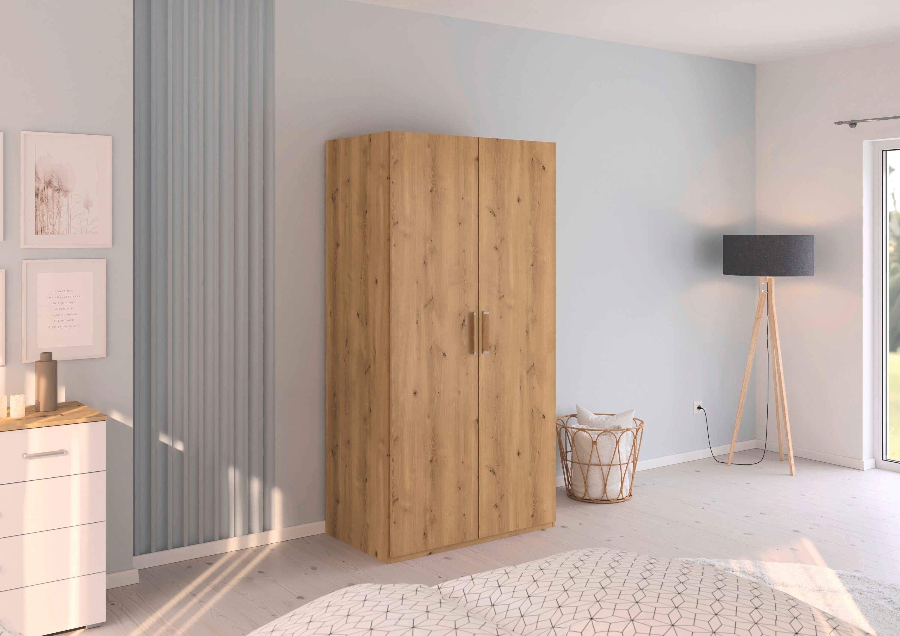 rauch Drehtürenschrank Kleiderschrank Schrank Garderobe Schlafzimmerschrank EVELYN (in 2 Höhen 197 oder 210 cm erhältlich, inkl. SOFT-CLOSE-FUNKTION) in elegantem Stil, viel Stauraum 4 Breiten und 2 Höhen MADE IN GERMANY