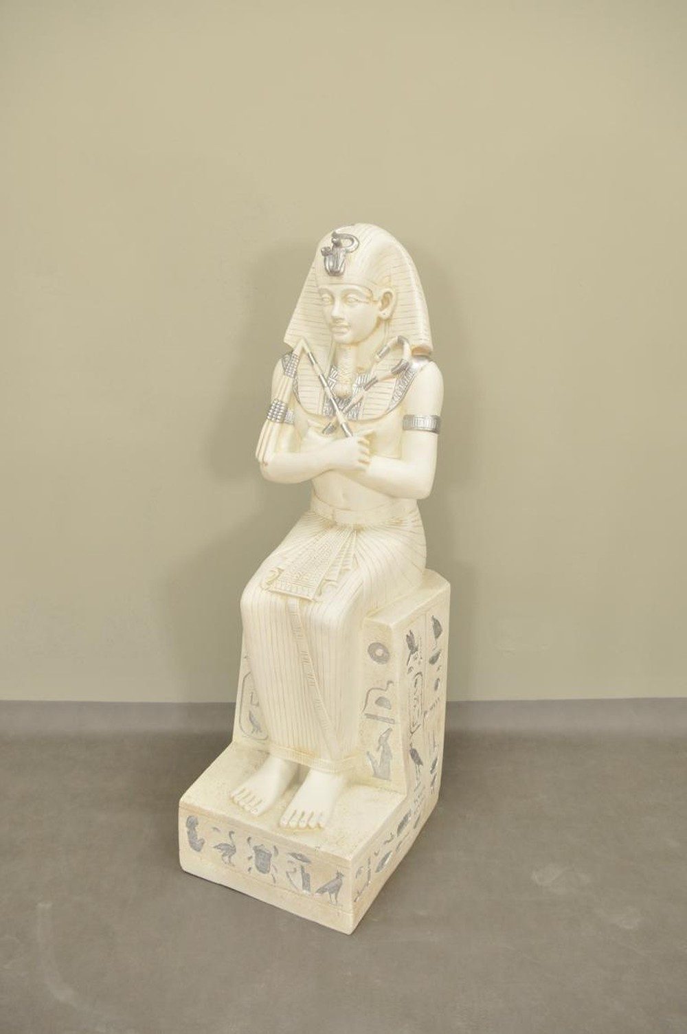 JVmoebel Skulptur Ägyptische Pharao Statue aus Polyresin in Antikoptik, Made in Europa
