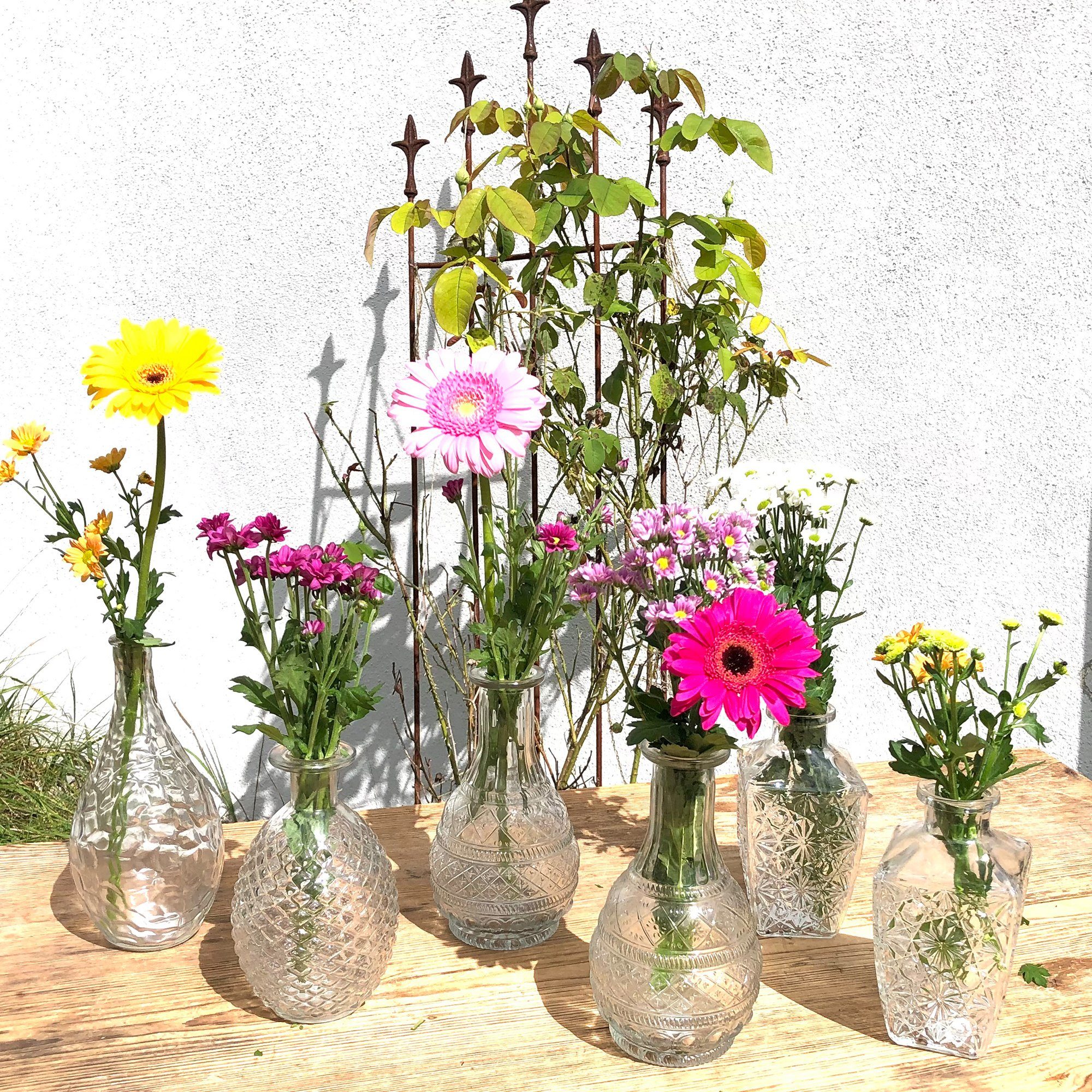 Annastore Dekovase Vasen aus Glas im Vintage Look - Tischvasen Shabby Chic  (H 14,8 - 20 cm, 12 St), Blumenvasen, Glasvasen klein, Vasen Tischdeko,  Väschen