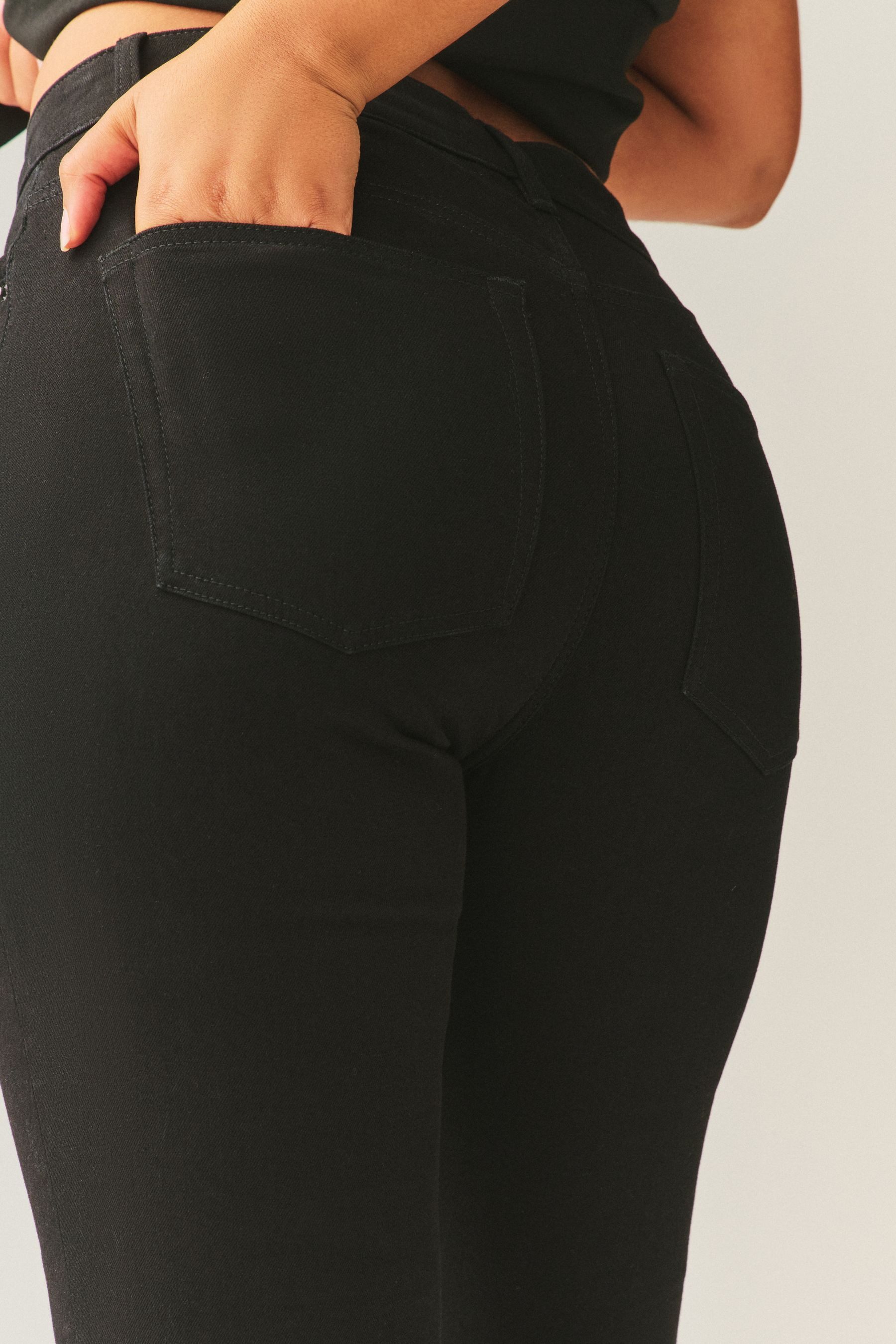 Next Skinny-fit-Jeans Skinny Fit Sanduhr-Jeans mit mittelhohem Bund (1-tlg)