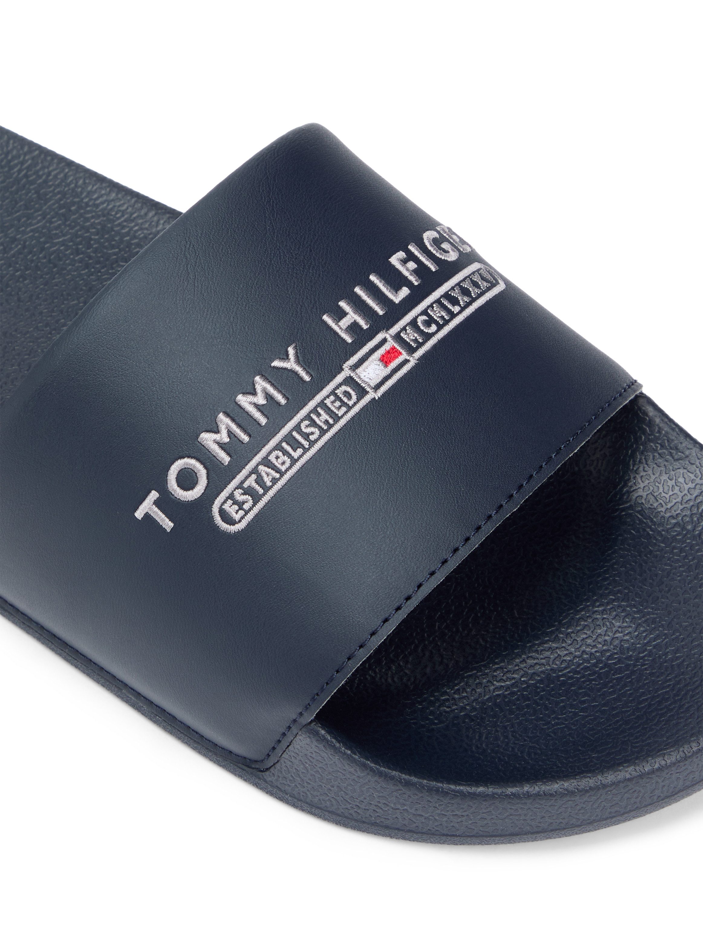 Tommy Hilfiger TOMMY HILFIGER RAISED POOL SLIDE Pantolette, Sommerschuh, Badeschuh, Haussschuh mit Logoschriftzug