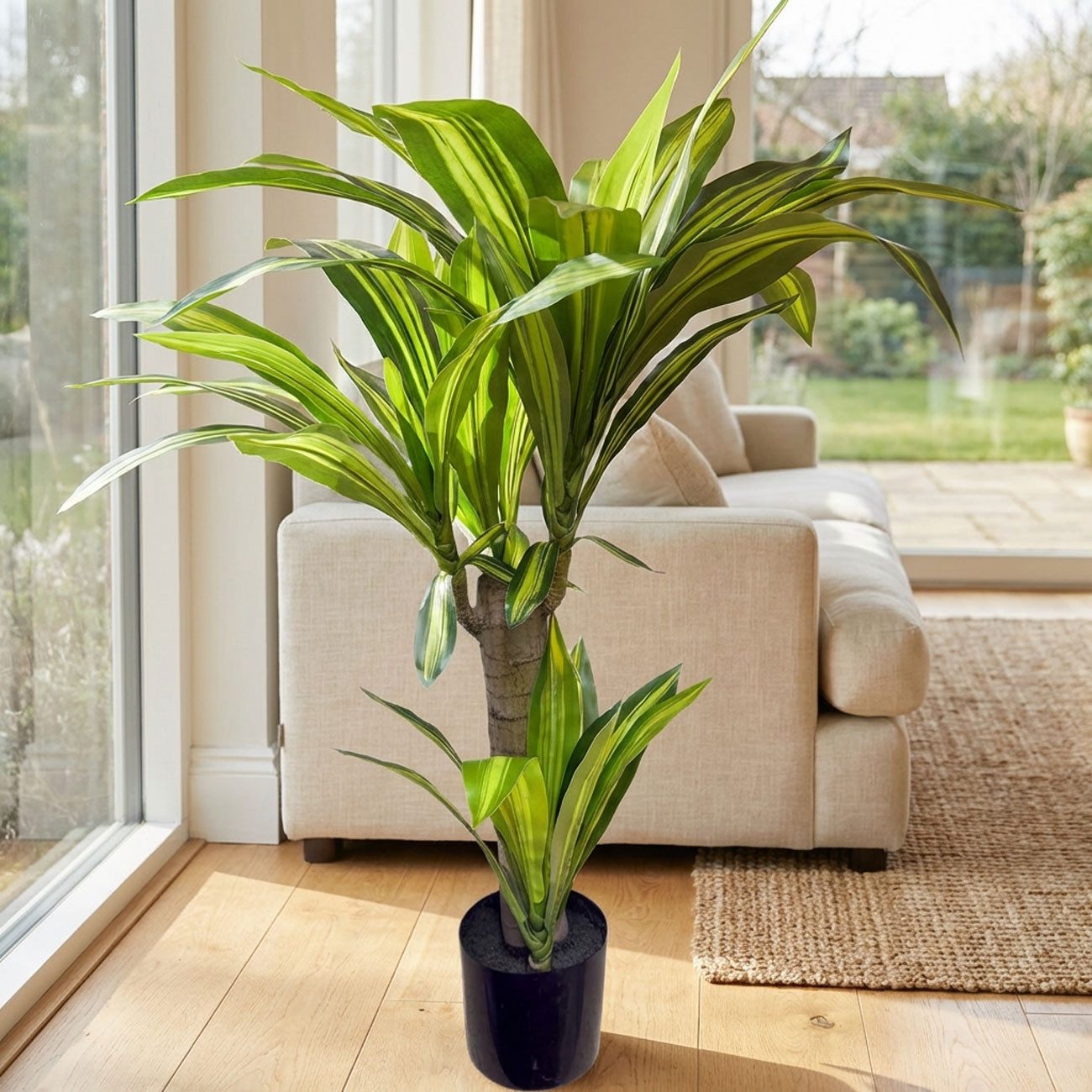 Kunstpalme Design Decoration Kunstpalme Yucca Dracaena 80cm Zimmerpflanze im Topf, EXPO-BÖRSE Sonderposten-Großhandel GmbH, Pflanzennachbildung pflegeleicht immergrün kein Gießen erforderlich