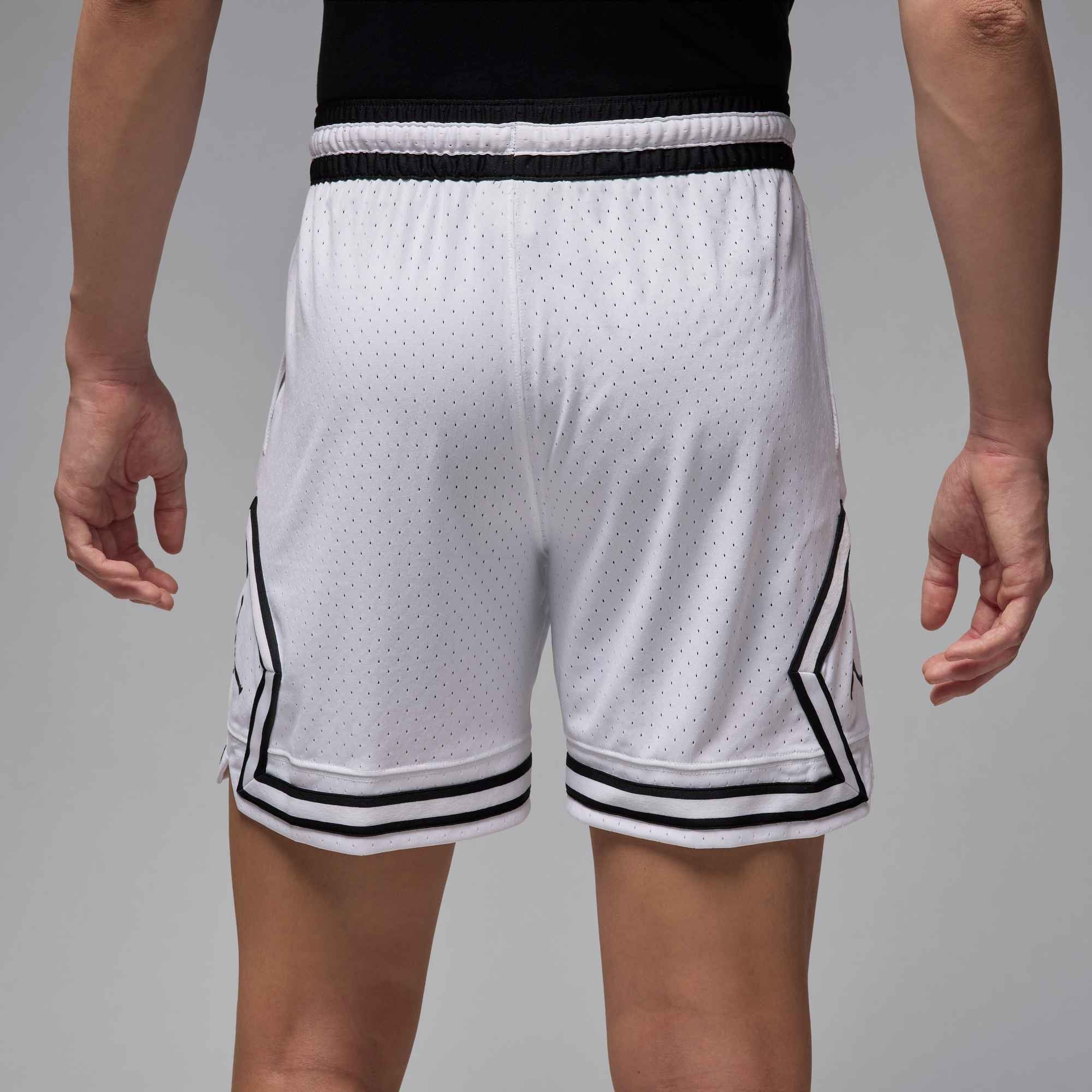Jordan Trainingsshorts Jordan Sport Men's Dri-FIT Mesh Diamond Shorts mit Kordelzug im Bund, pflegeleicht