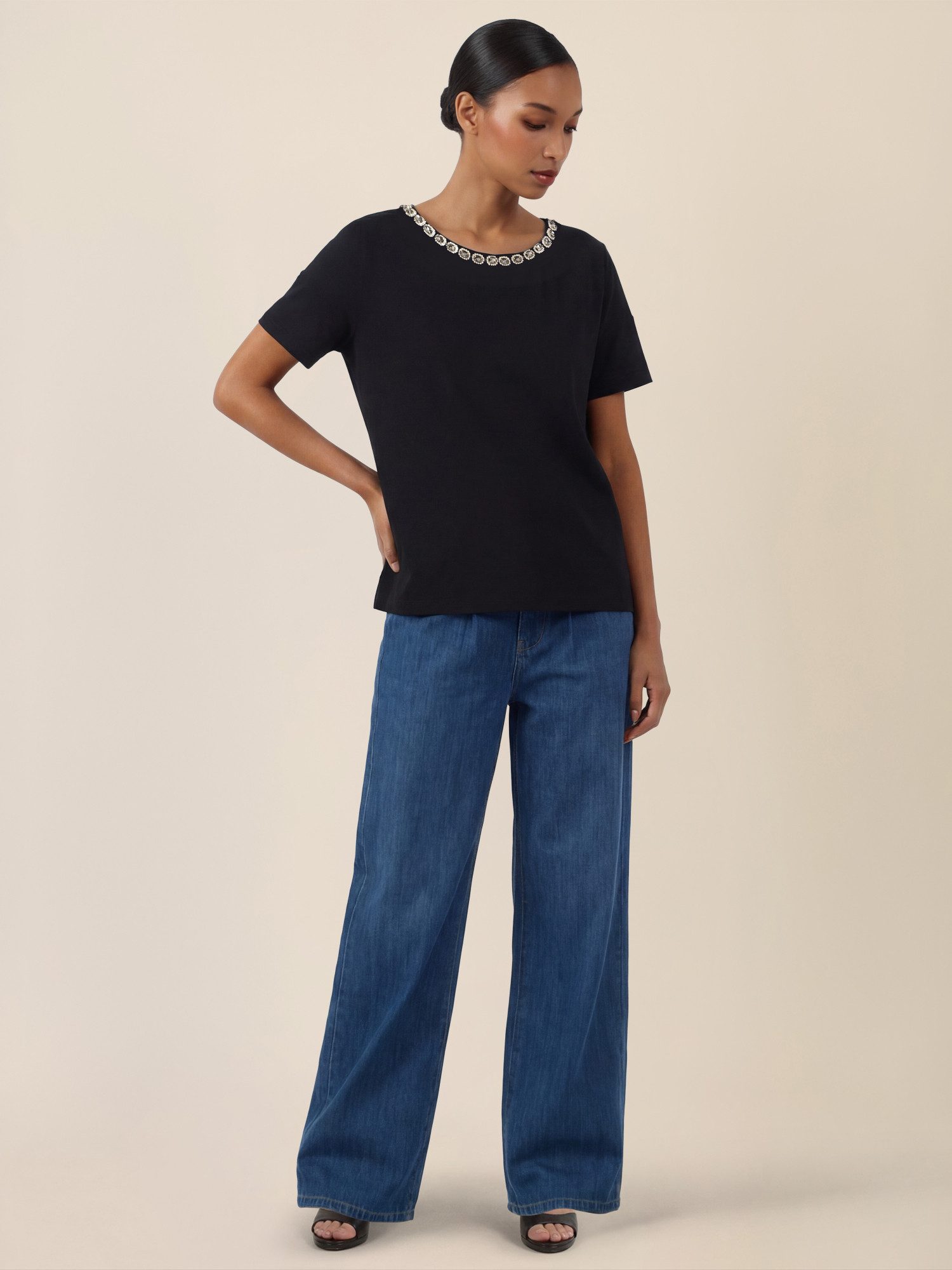 Apart Shirtbluse mit funkelndem Schmuckkragen günstig online kaufen