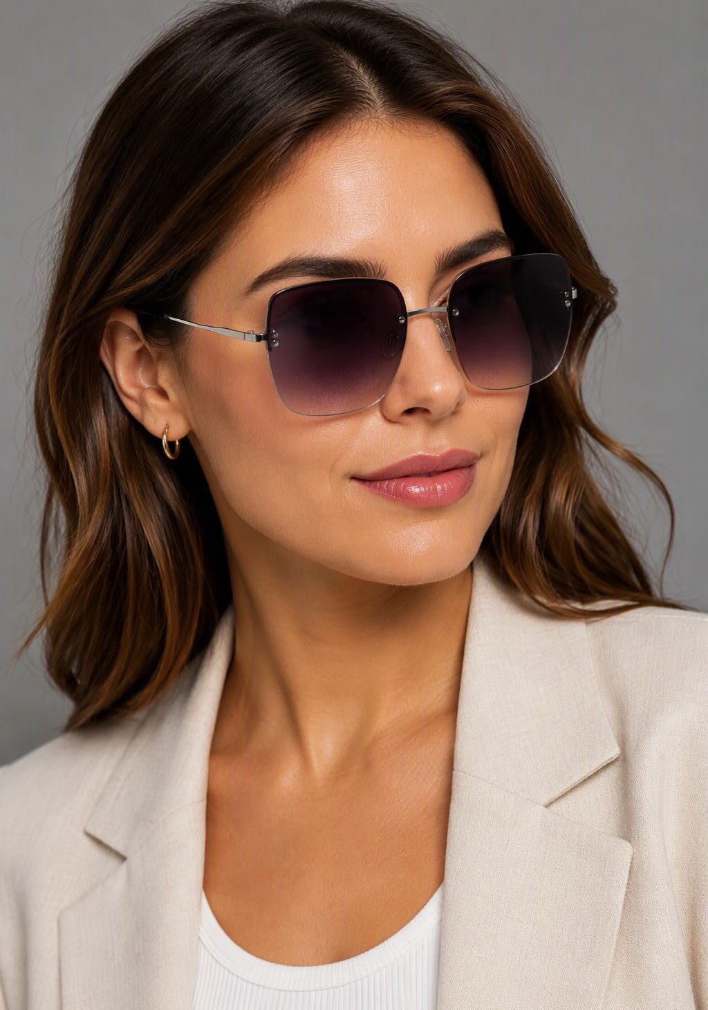 Laura Scott Sonnenbrille randloses Trapez-Design, silber glänzende Bügel, Filterkategorie 3